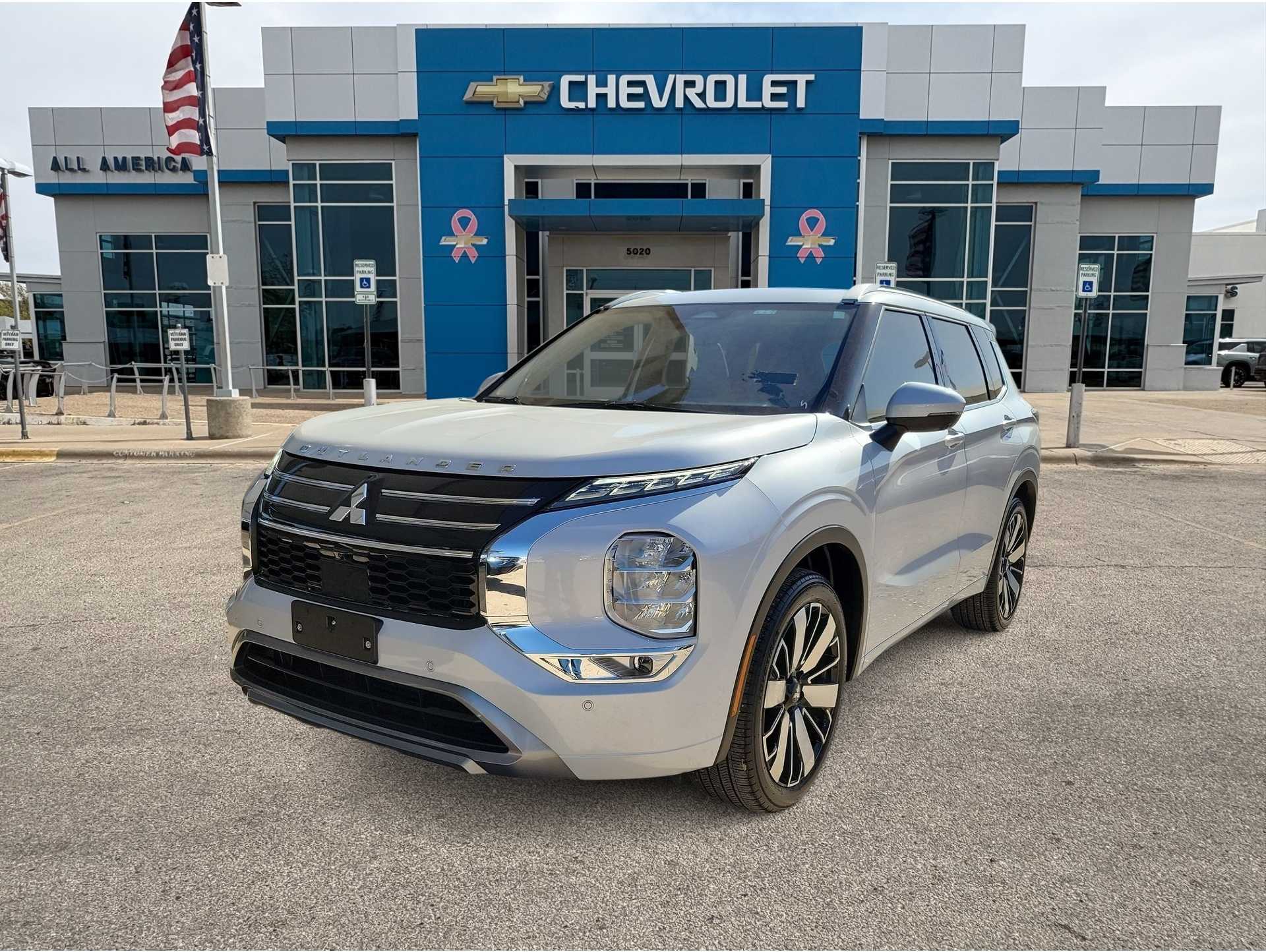 2025 Mitsubishi Outlander SEL's photo