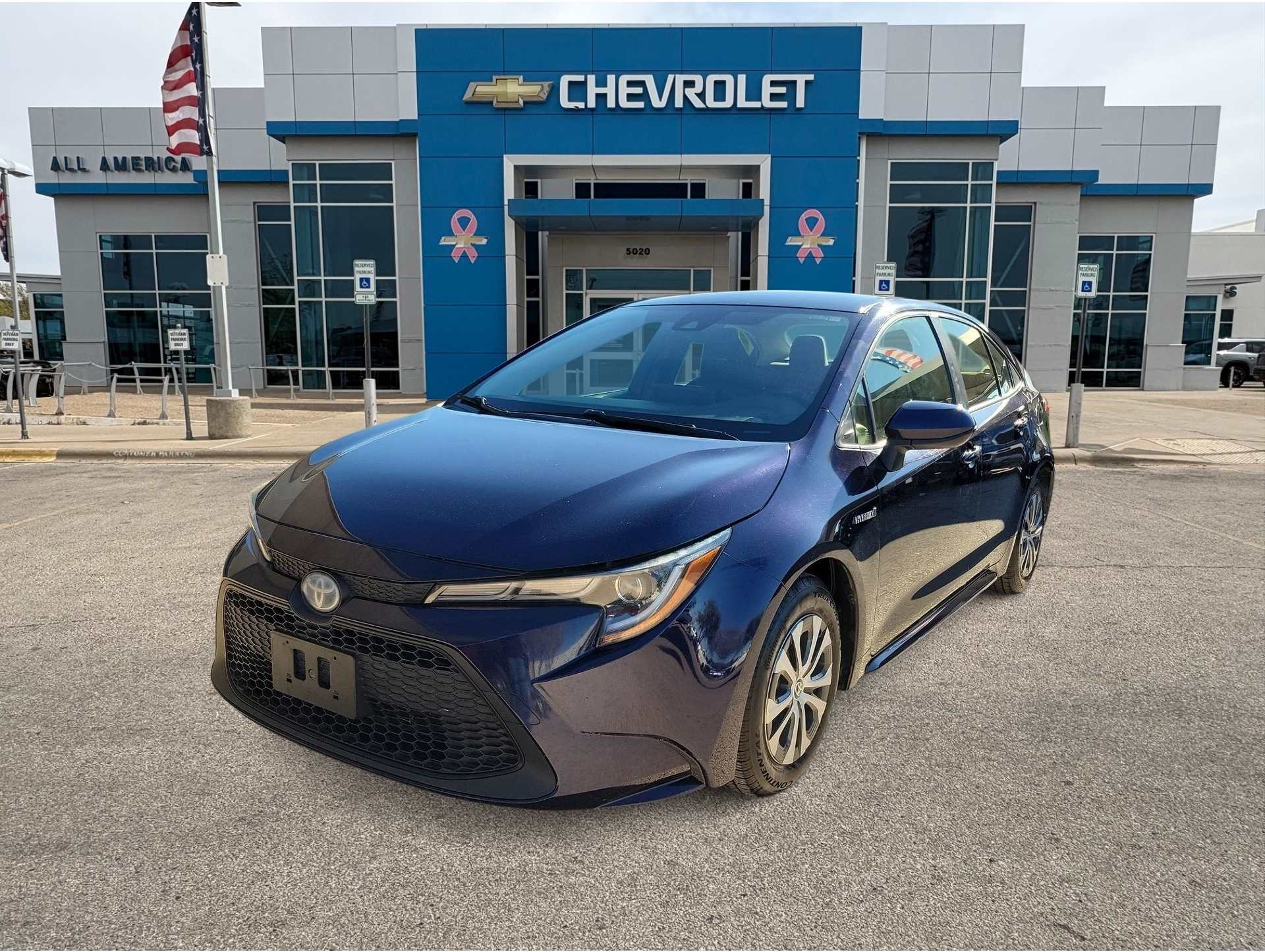 2021 Toyota Corolla LE's photo