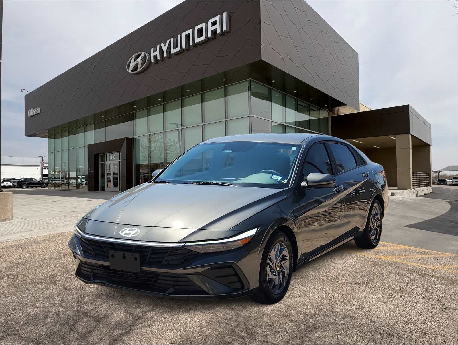 2024 Hyundai Elantra Blue's photo