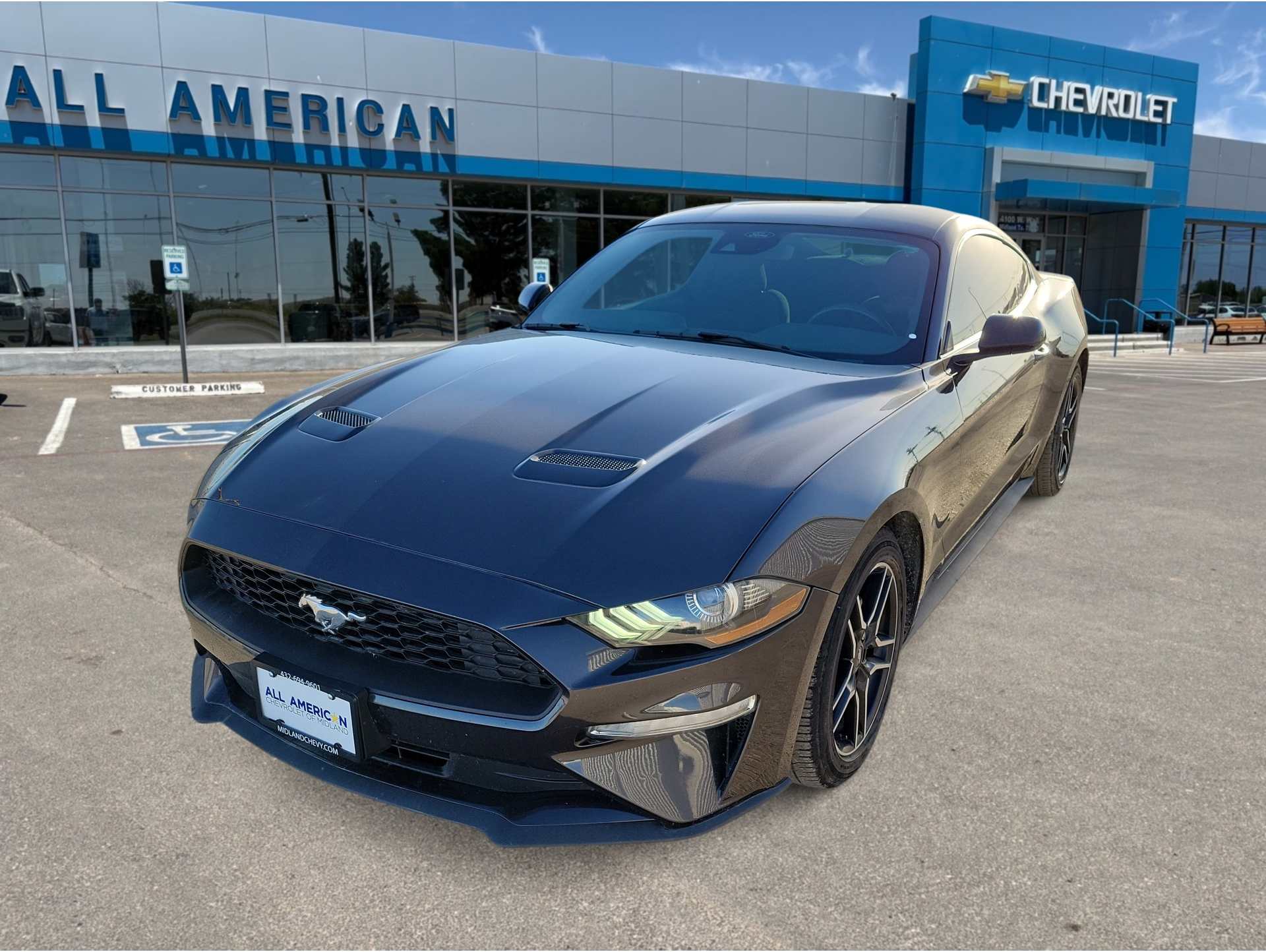 2022 Ford Mustang EcoBoost