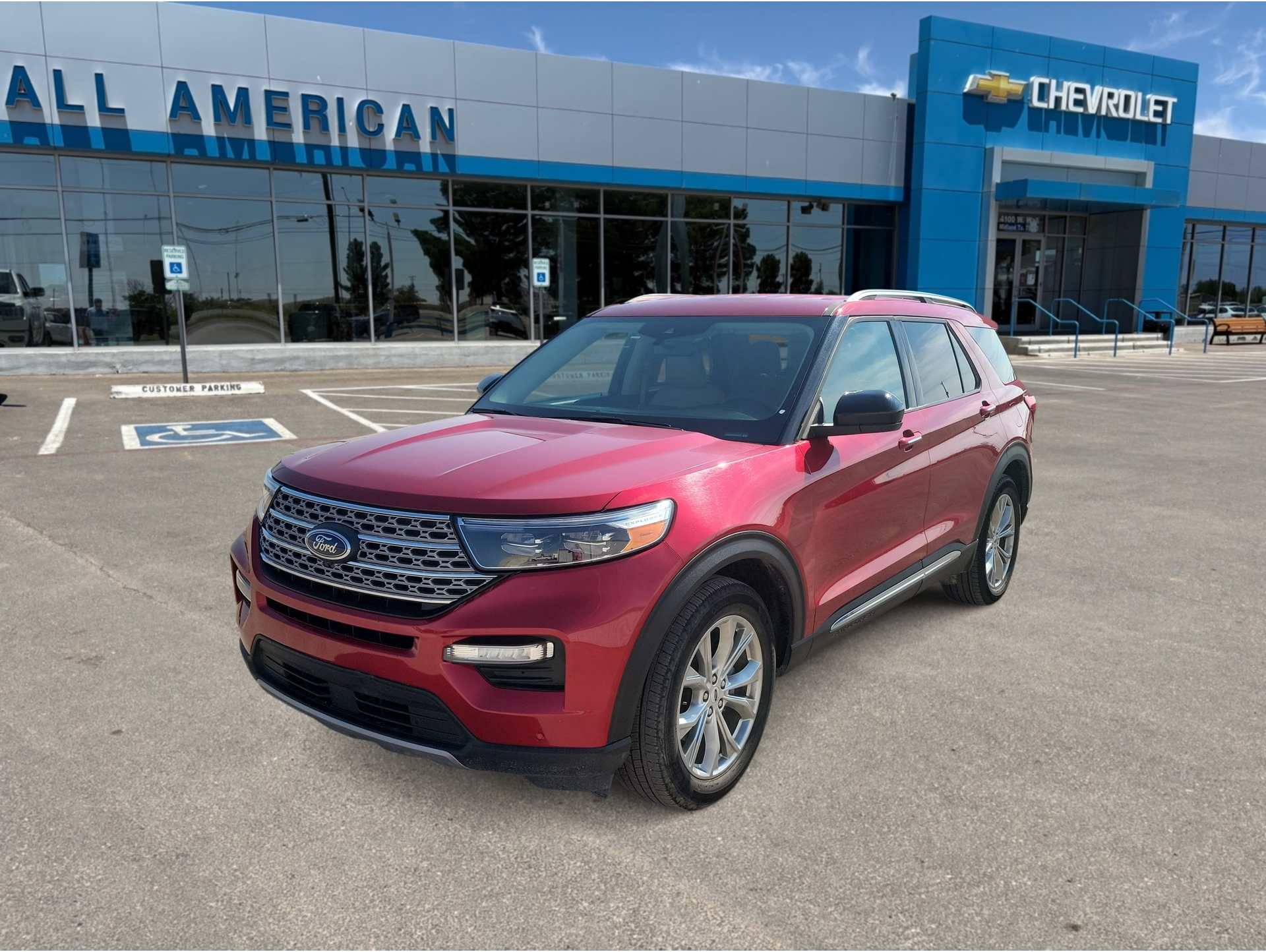 2024 Ford Explorer Limited's photo