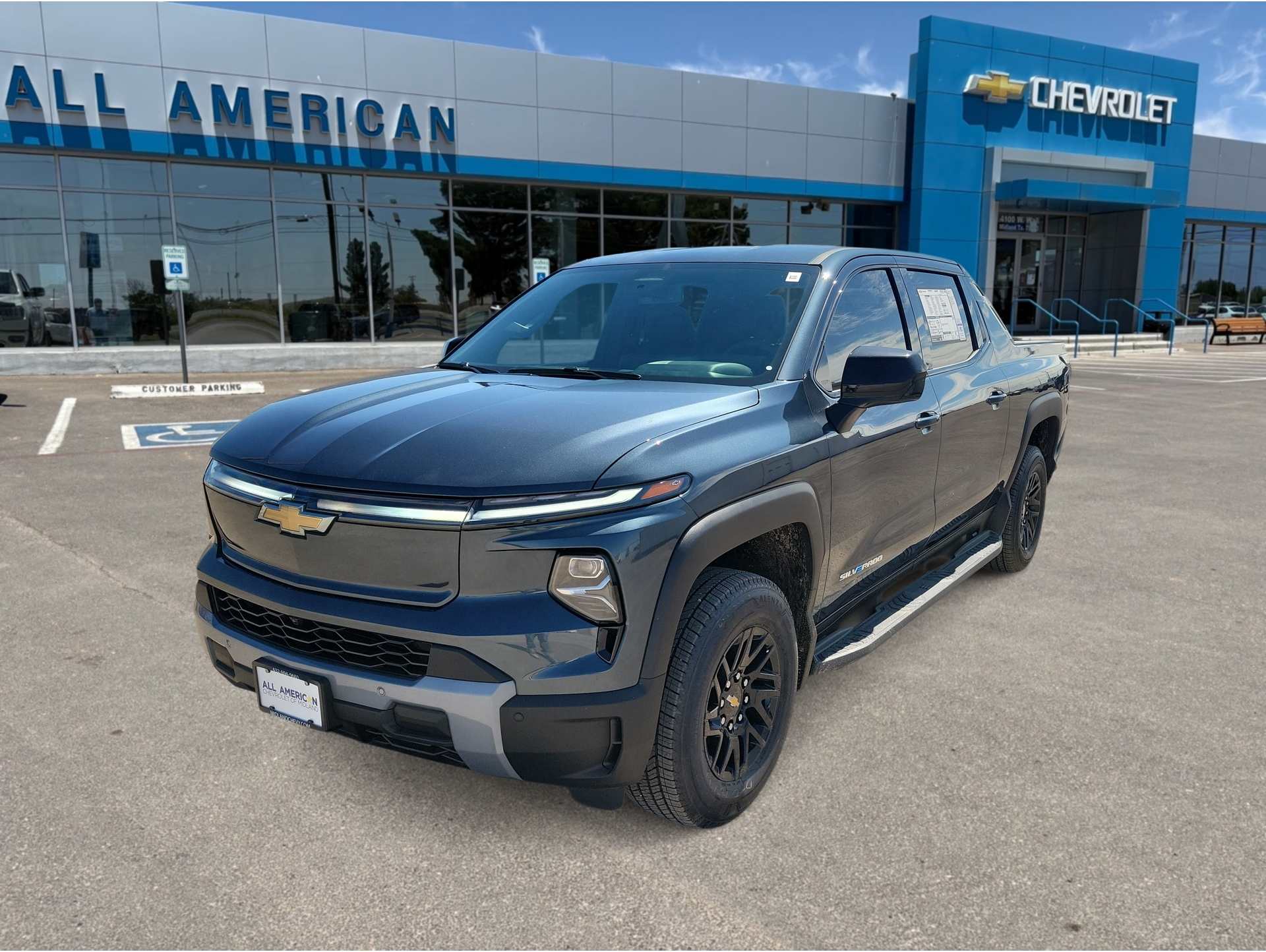 2026 Chevrolet Silverado EV LT's photo