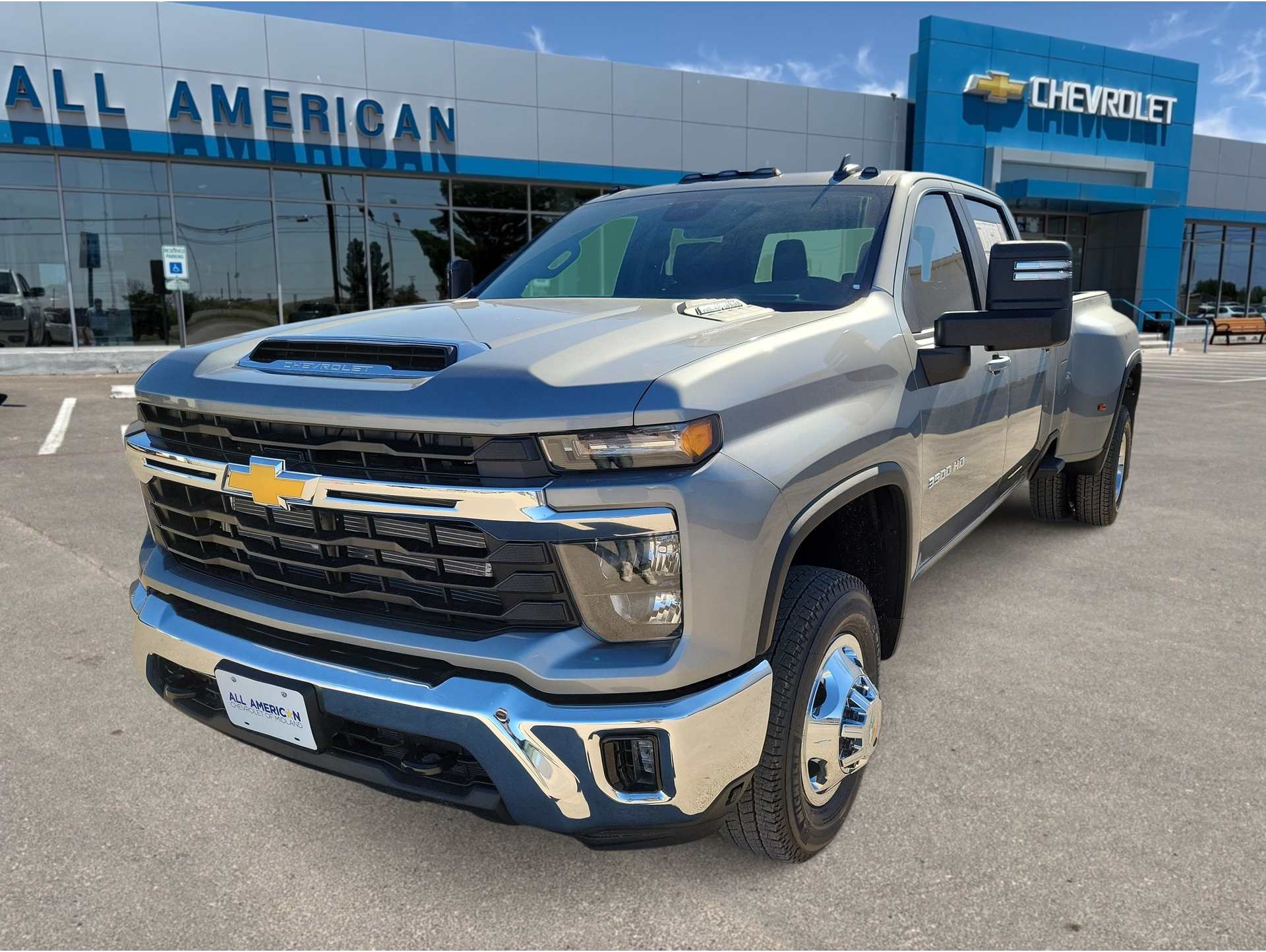2026 Chevrolet Silverado 3500HD LT's photo