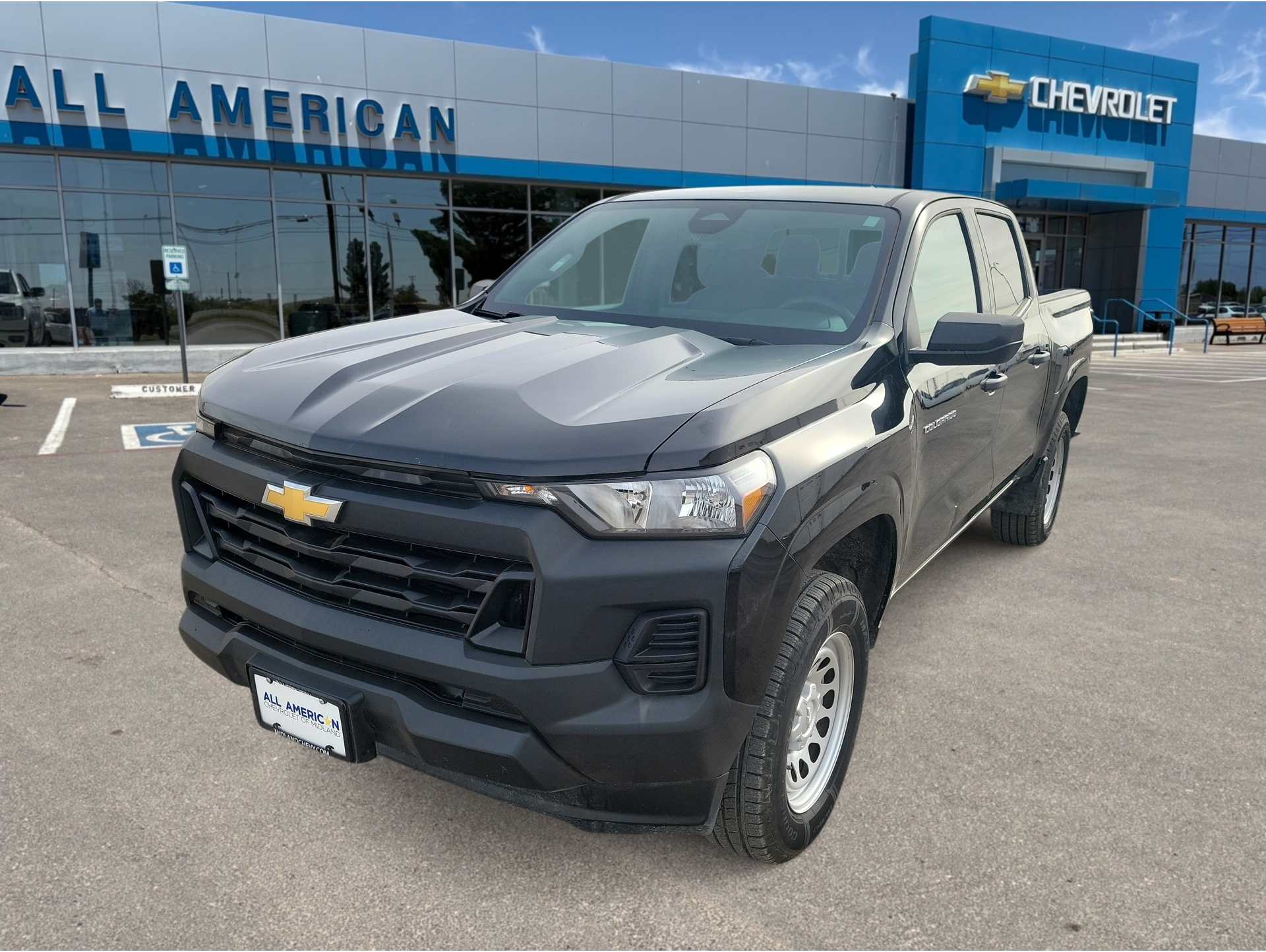 2024 Chevrolet Colorado Work Truck's photo