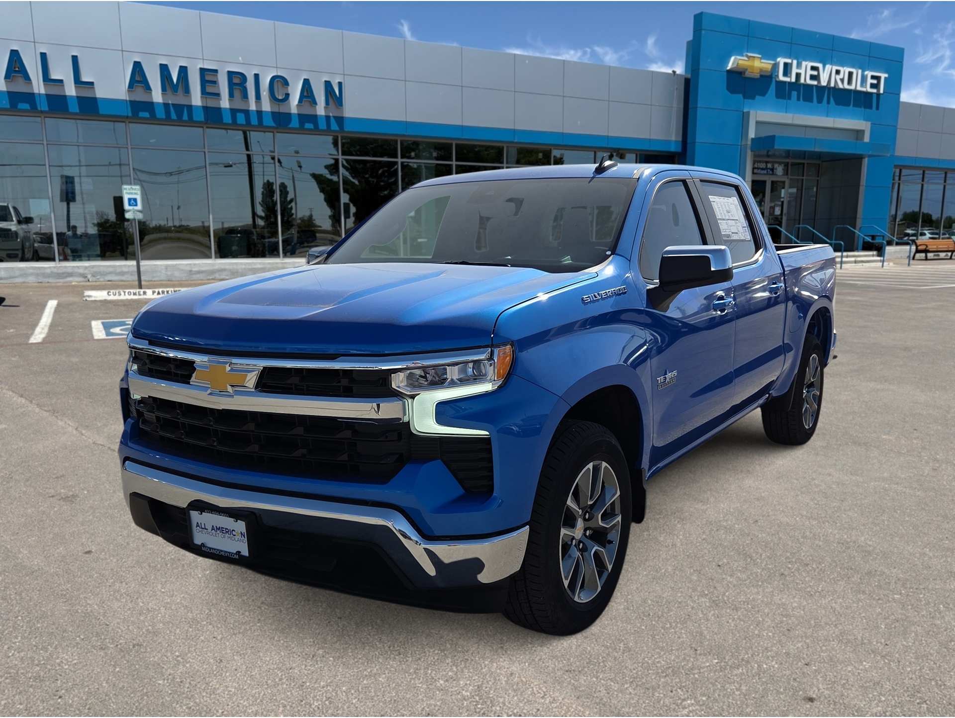 2026 Chevrolet Silverado LT's photo