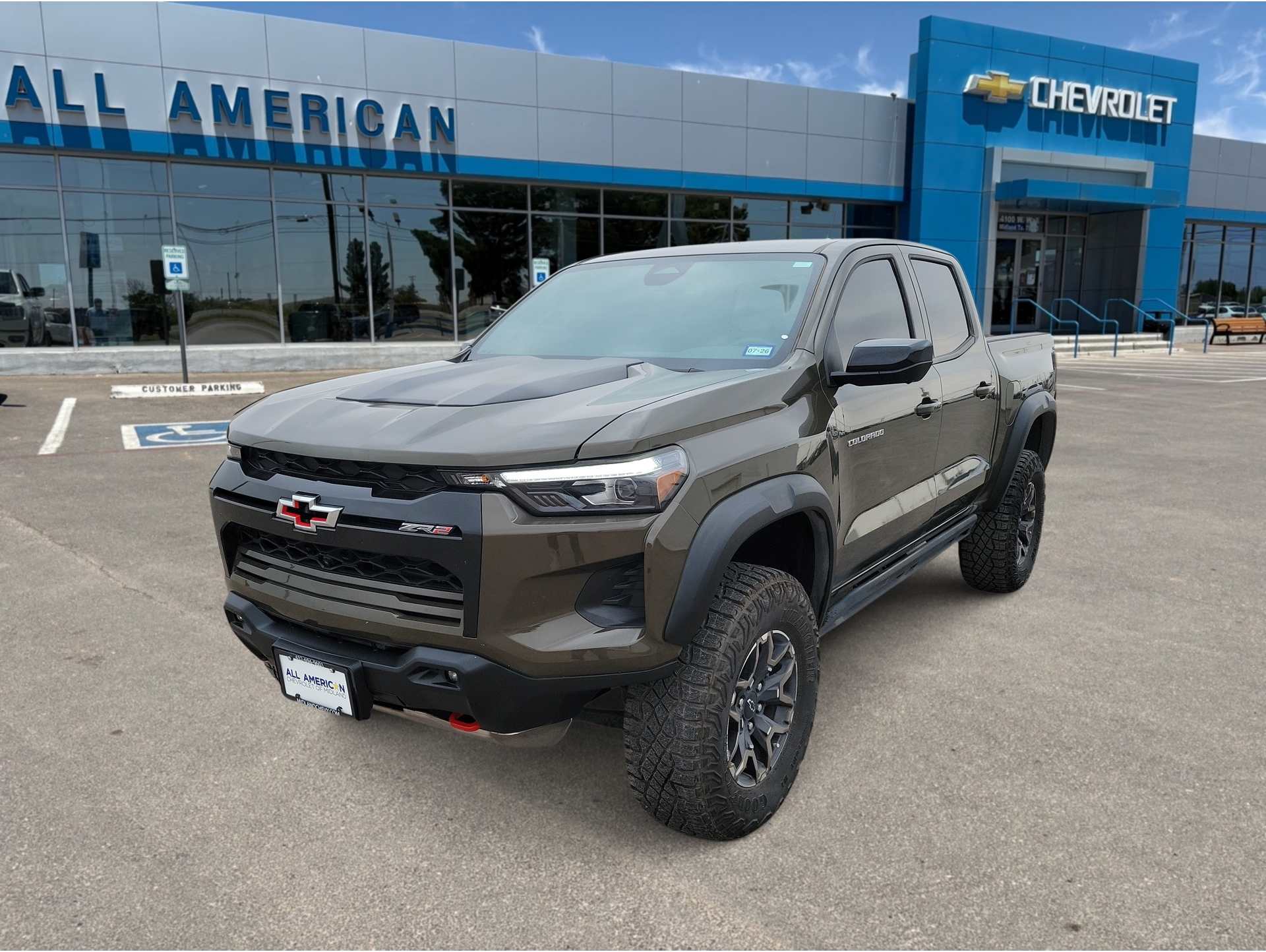 2024 Chevrolet Colorado ZR2's photo