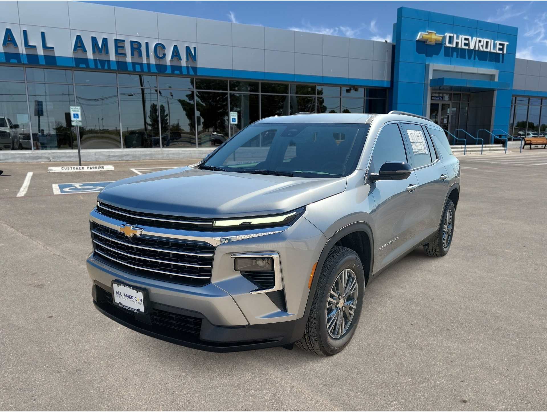 2026 Chevrolet Traverse LT's photo