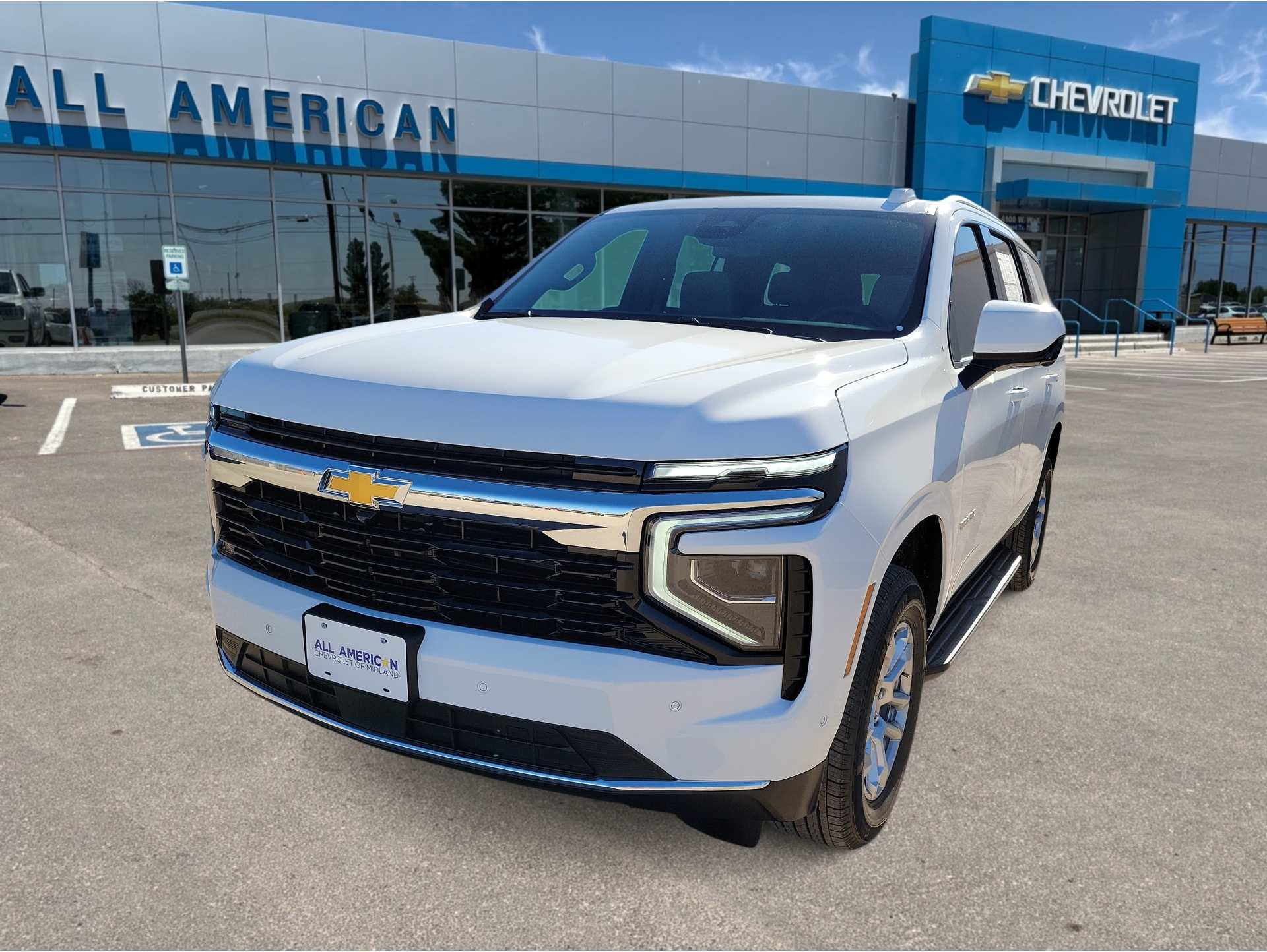 2026 Chevrolet Tahoe LS's photo