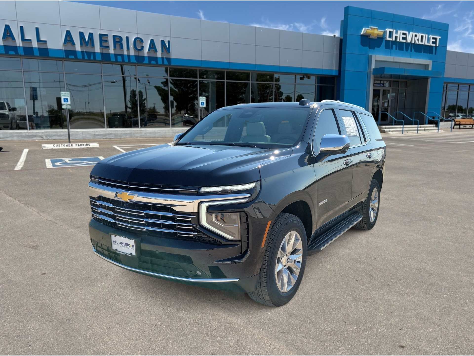 2026 Chevrolet Tahoe Premier's photo