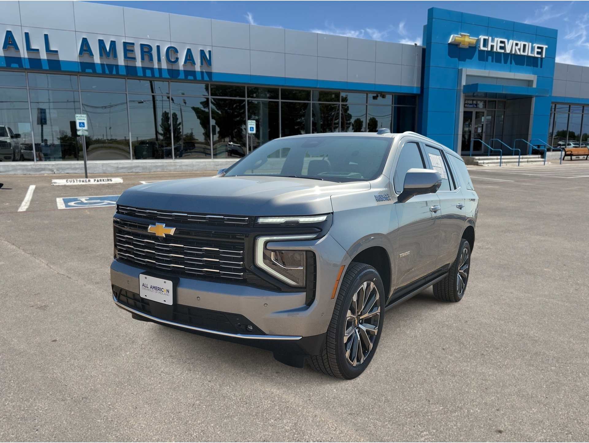2025 Chevrolet Tahoe High Country's photo