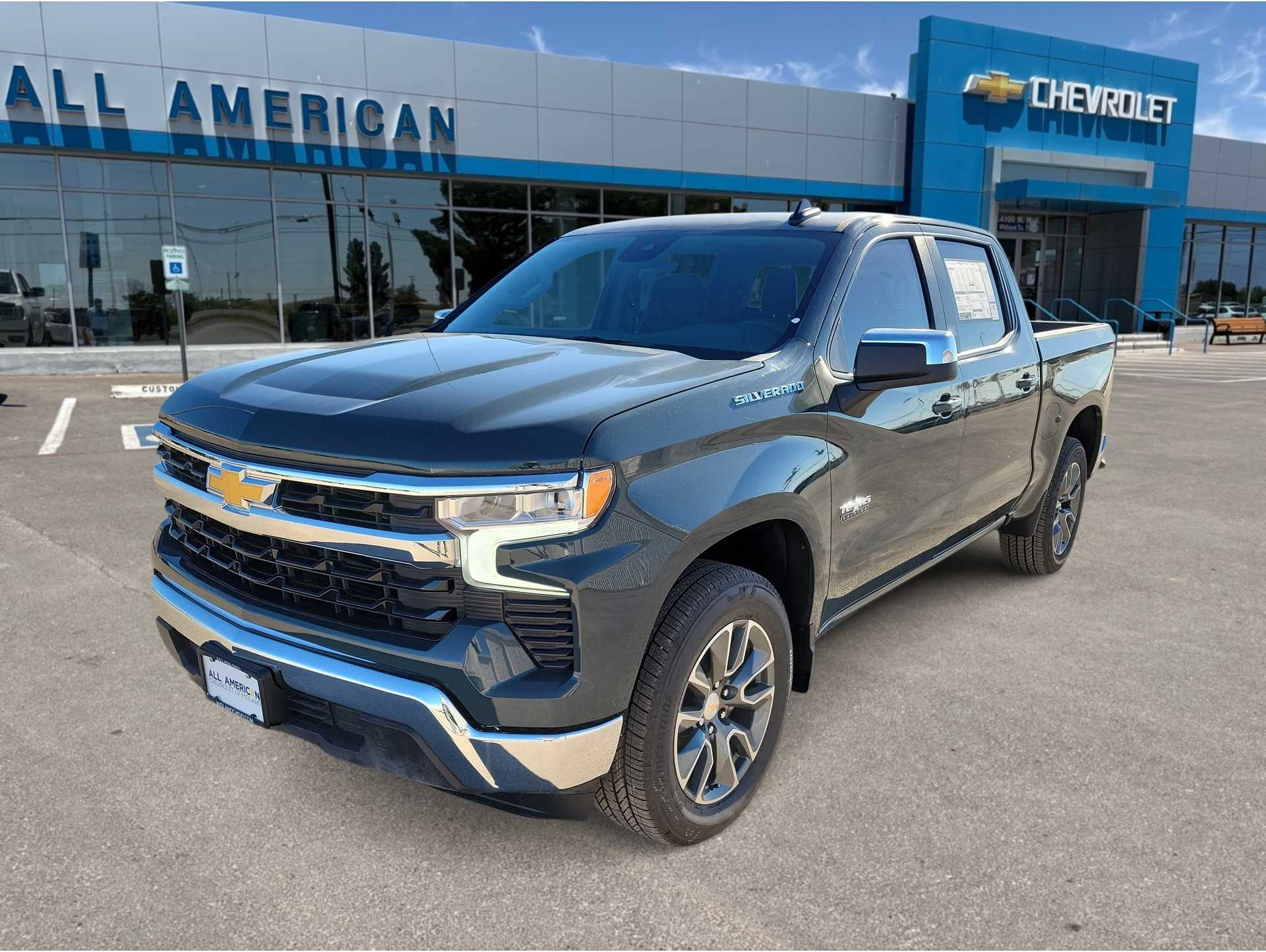 2026 Chevrolet Silverado 1500 LT's photo