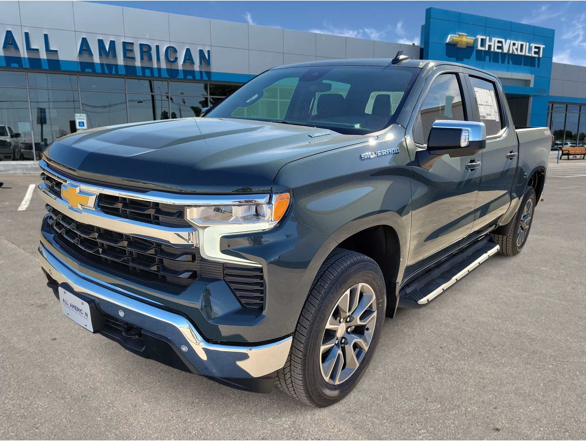 2026 Chevrolet Silverado 1500 LT's photo