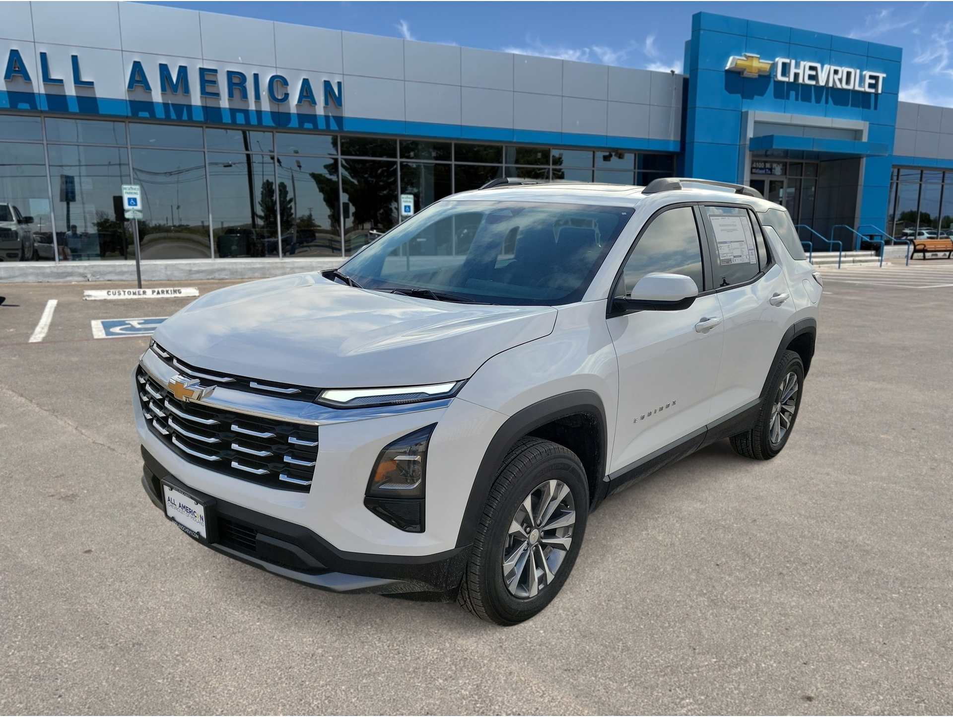 2026 Chevrolet Equinox LT's photo
