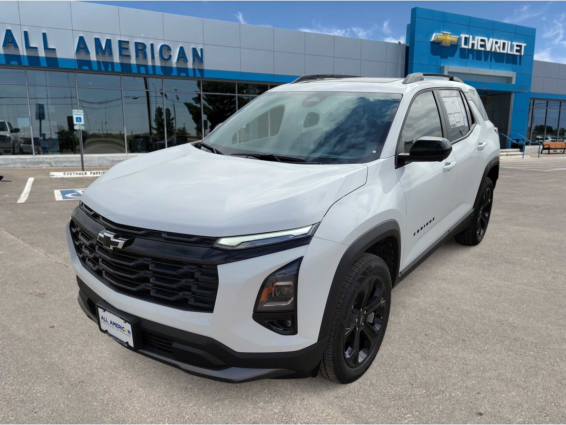 2026 Chevrolet Equinox LT's photo