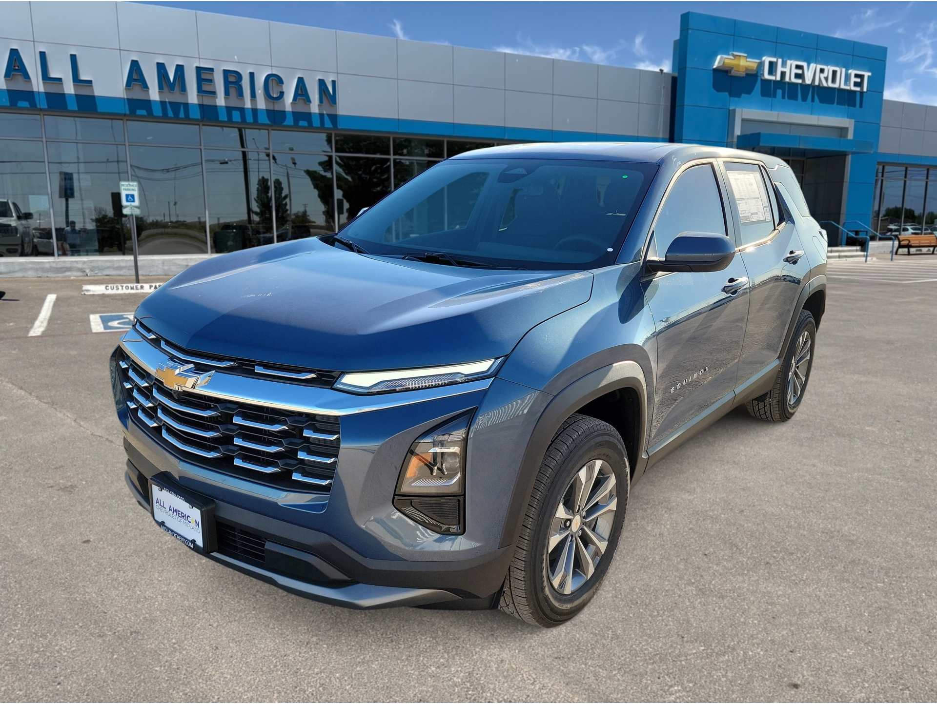 2026 Chevrolet Equinox LT's photo