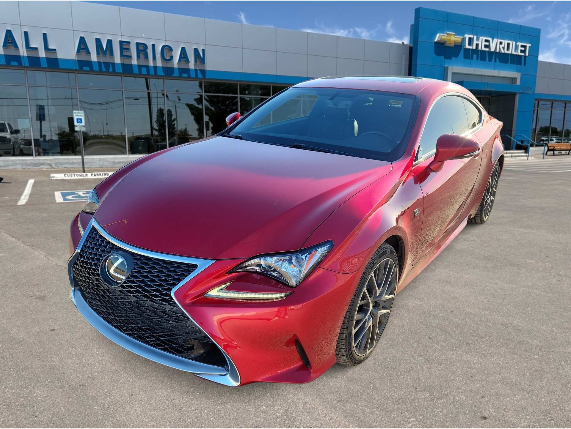 2017 Lexus RC 200t's photo