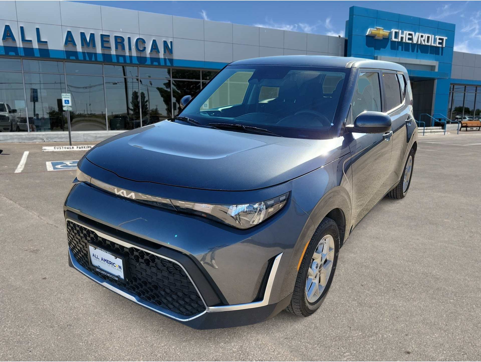 2024 Kia Soul LX's photo