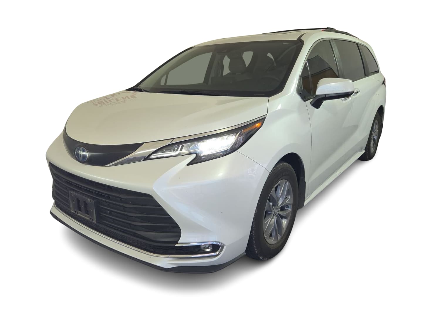 Thumbnail: 2022 Toyota Sienna - 1