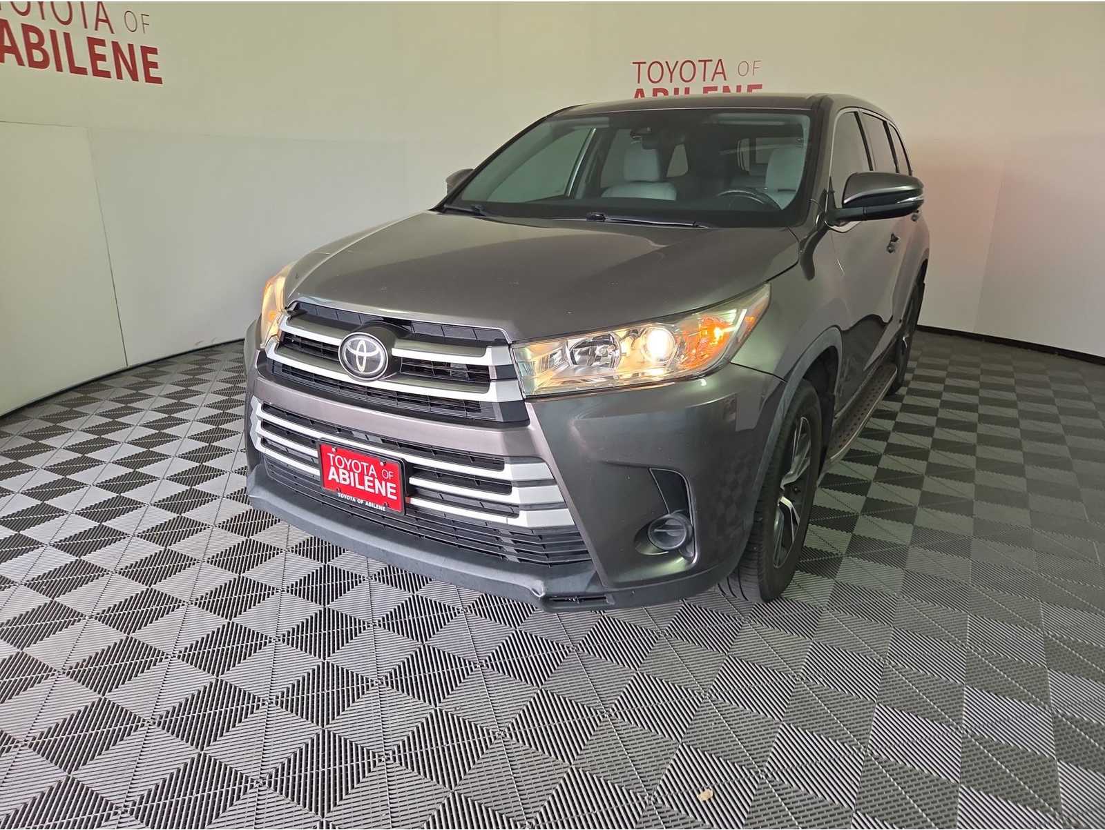 2019 Toyota Highlander LE