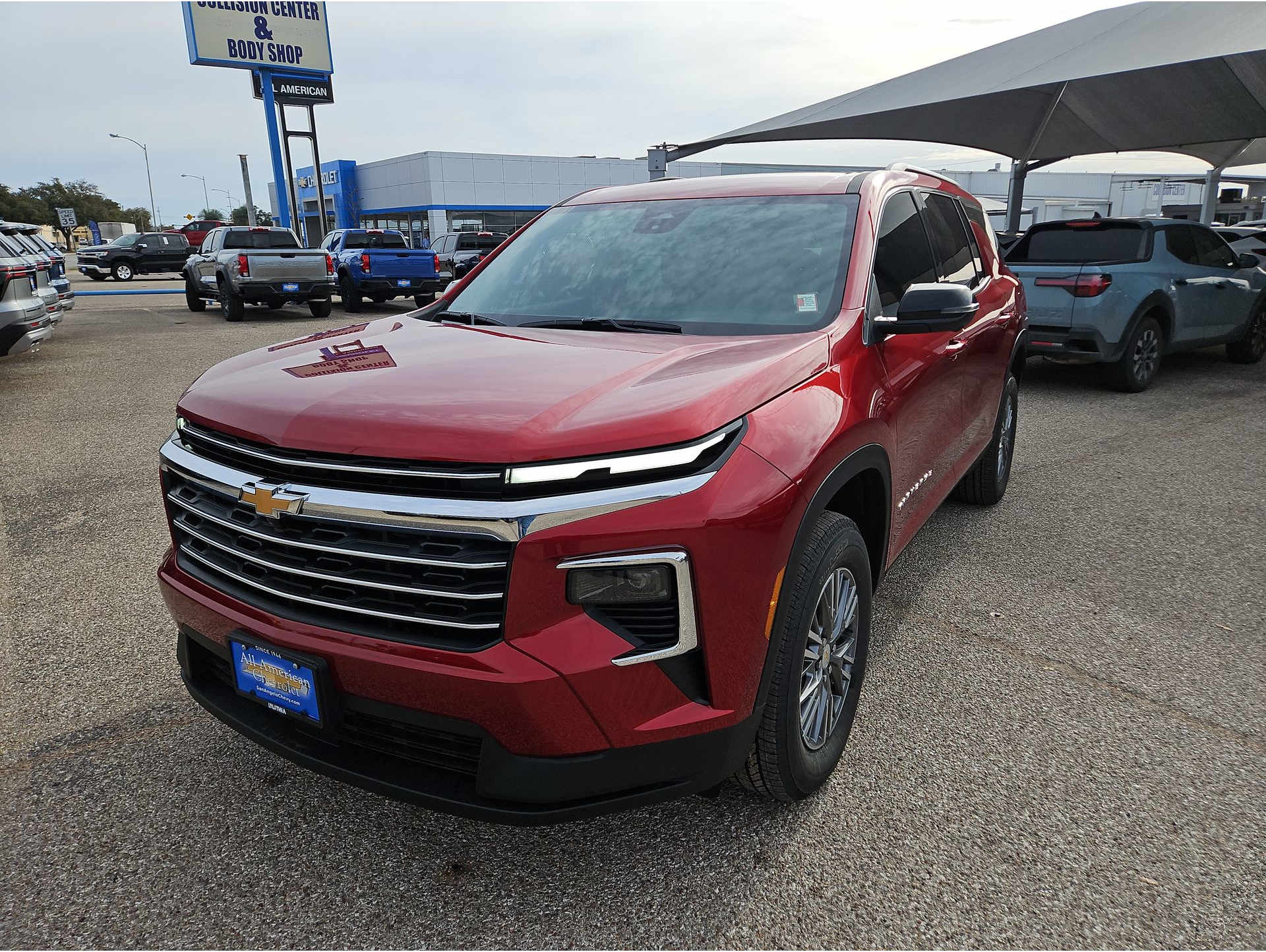 2026 Chevrolet Traverse LT's photo
