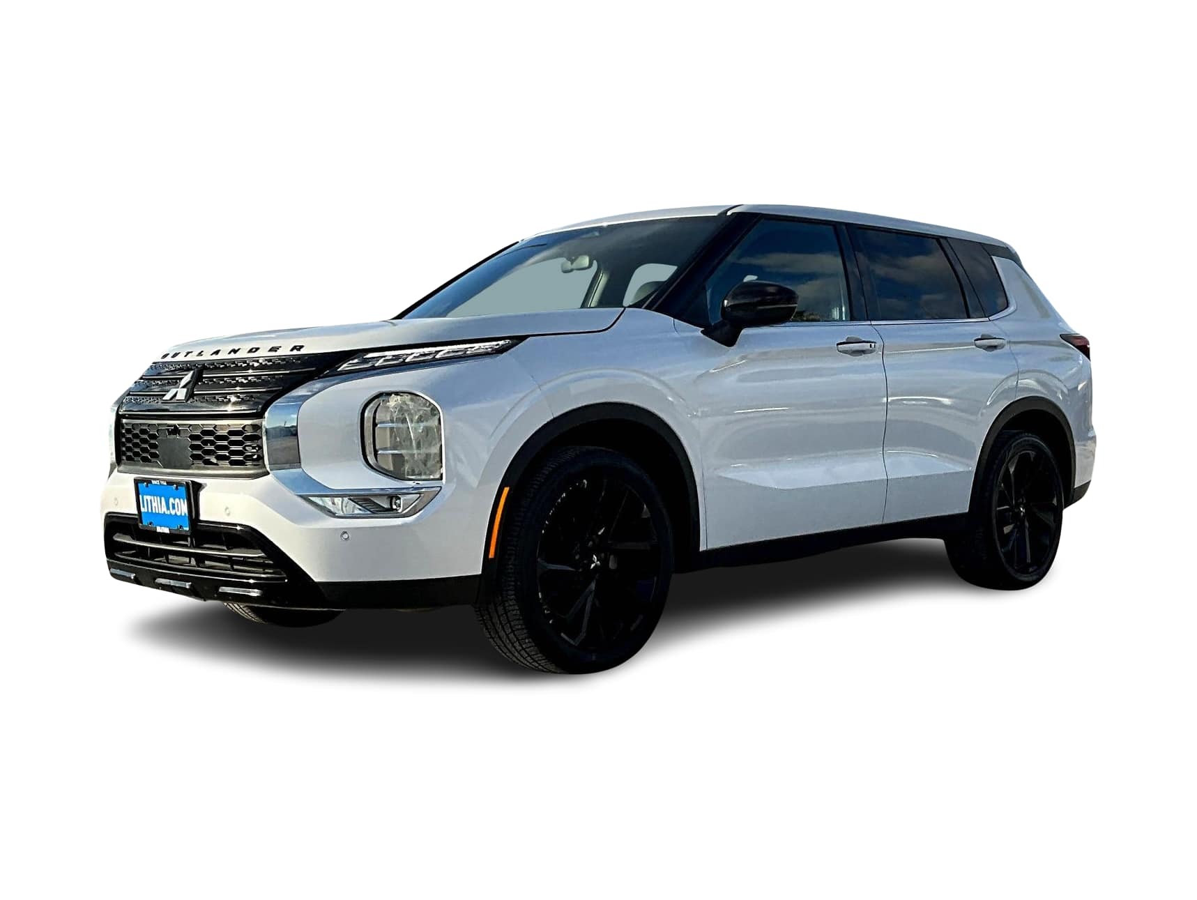 Thumbnail: 2022 Mitsubishi Outlander - 1