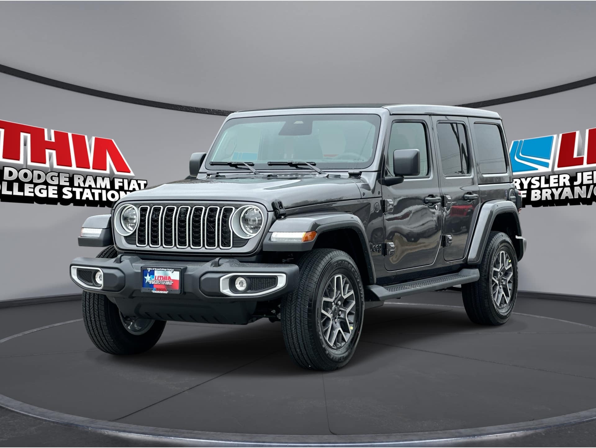 2026 Jeep Wrangler 4-Door Sahara's photo