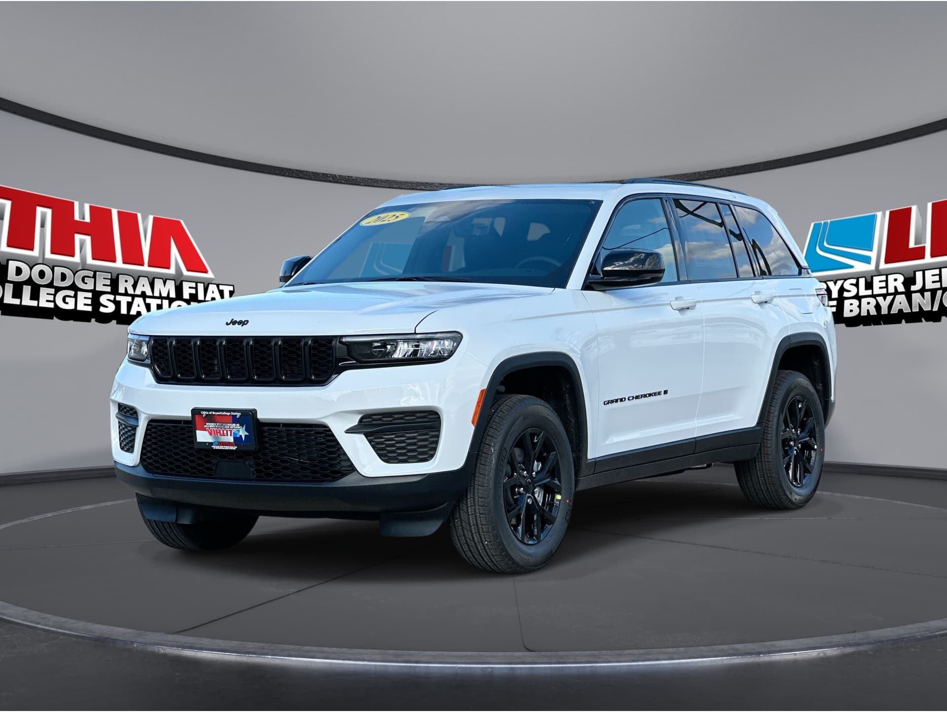2025 Jeep Grand Cherokee Altitude's photo