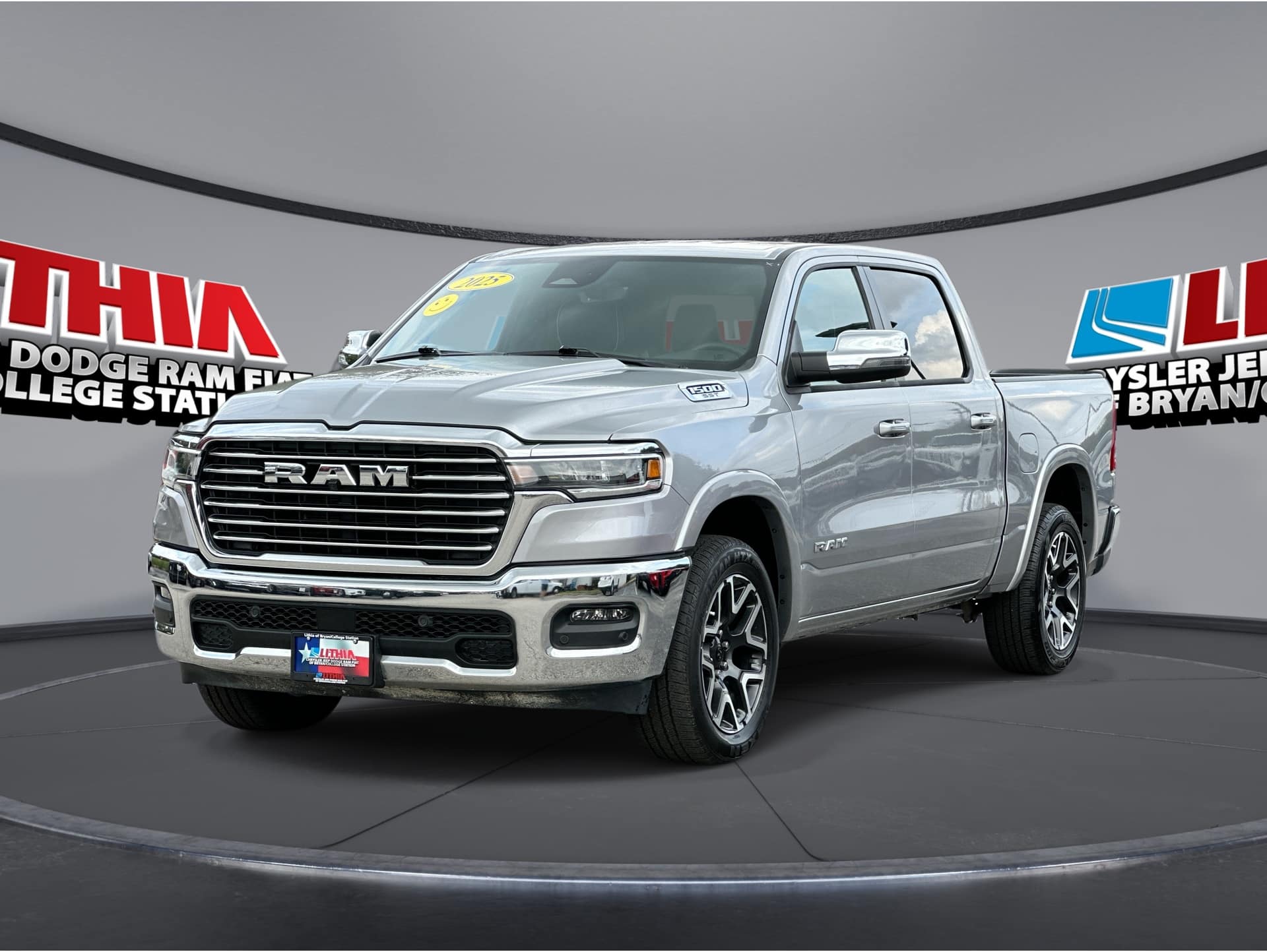 2025 RAM Ram 1500 Pickup Laramie's photo