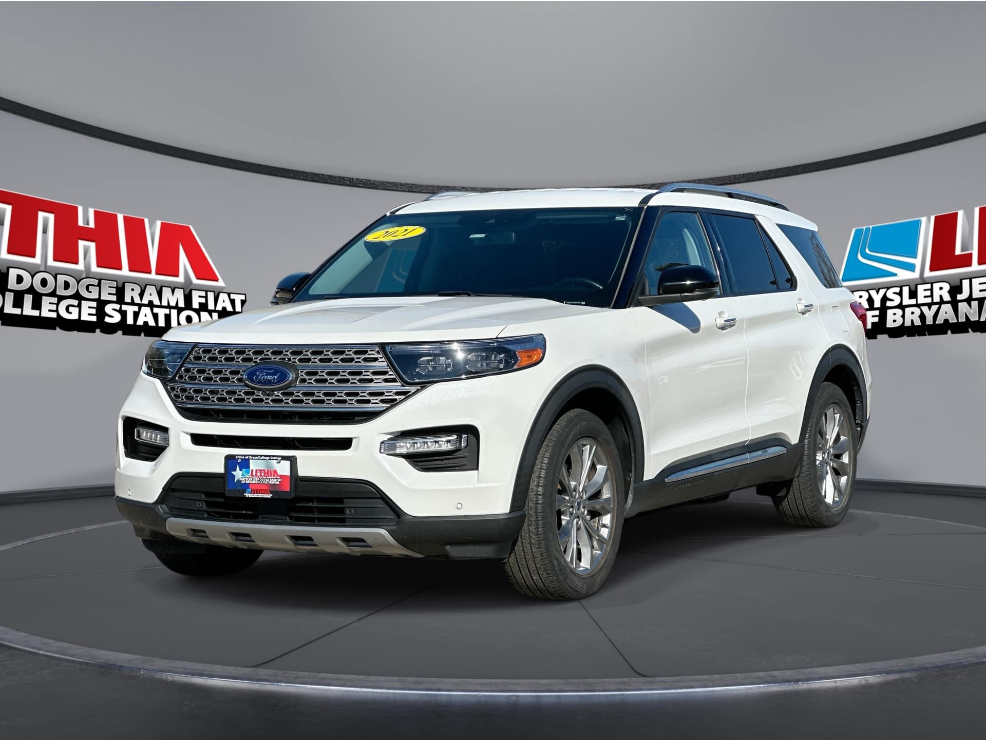 2021 Ford Explorer Limited's photo