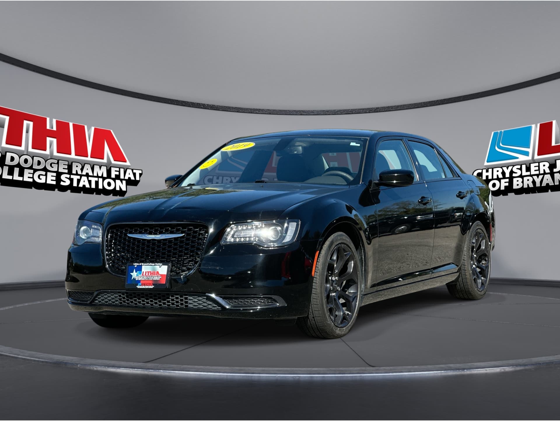 2019 Chrysler 300 Touring