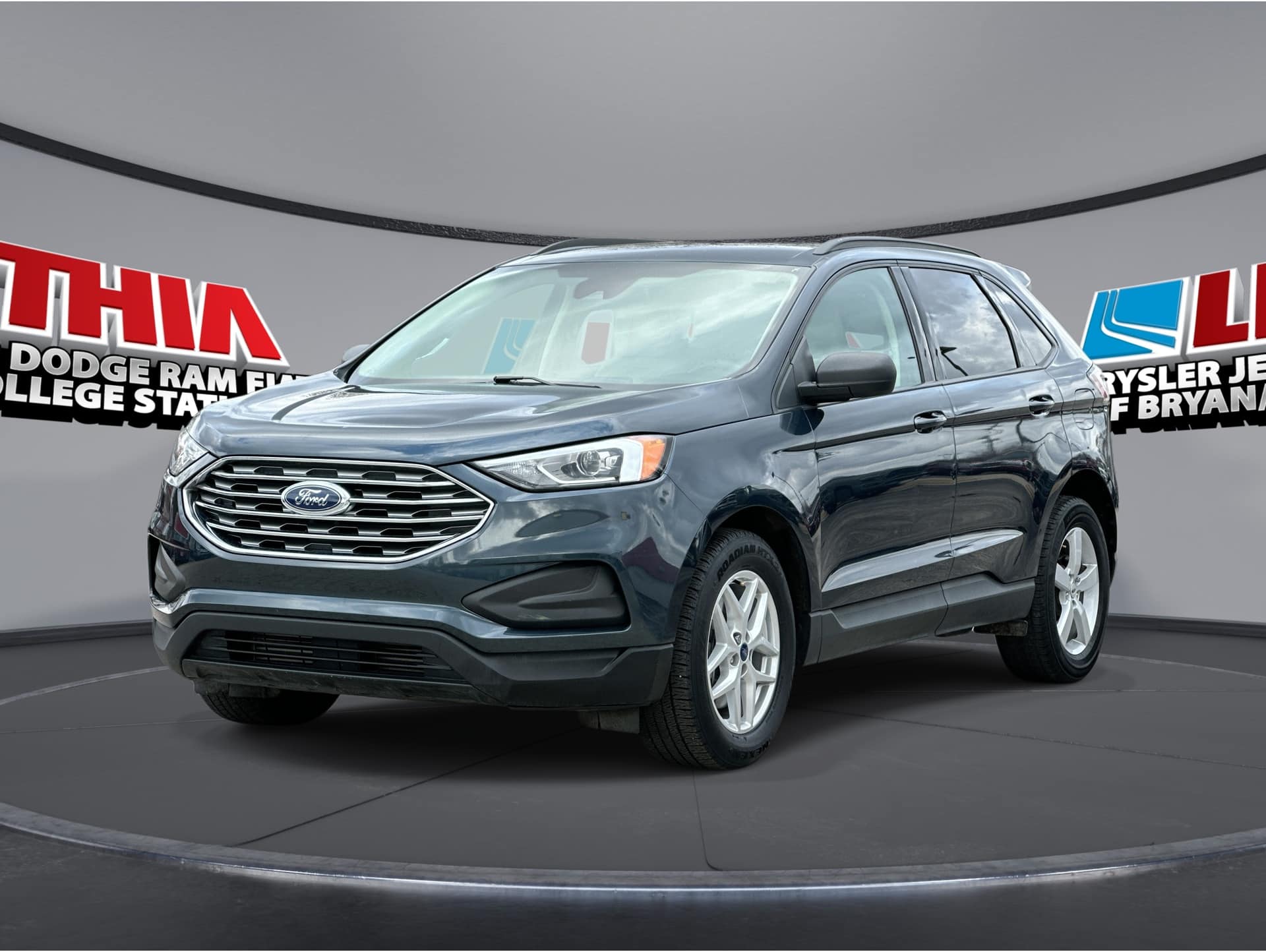 2022 Ford Edge SE