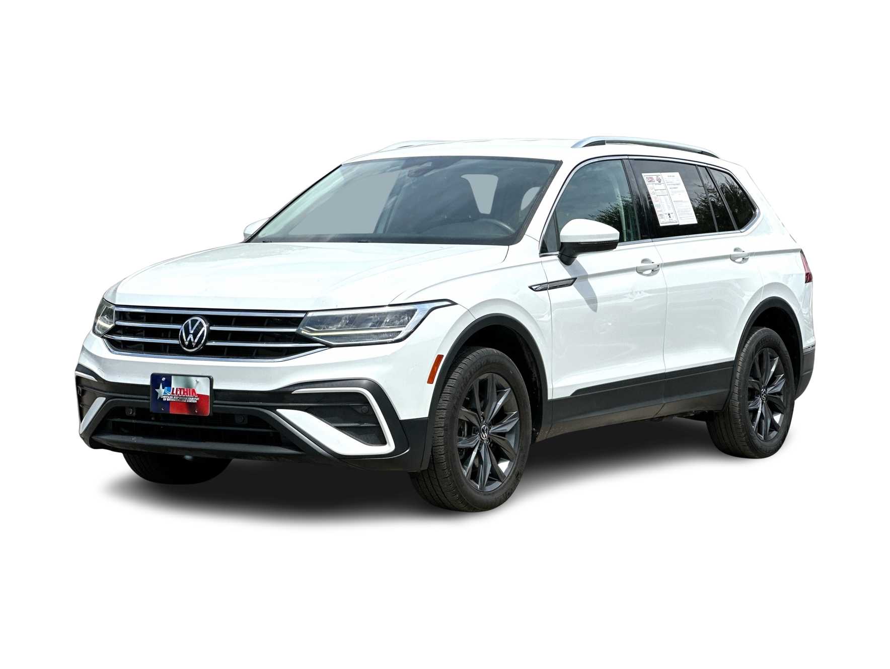 Thumbnail: 2022 Volkswagen Tiguan - 1