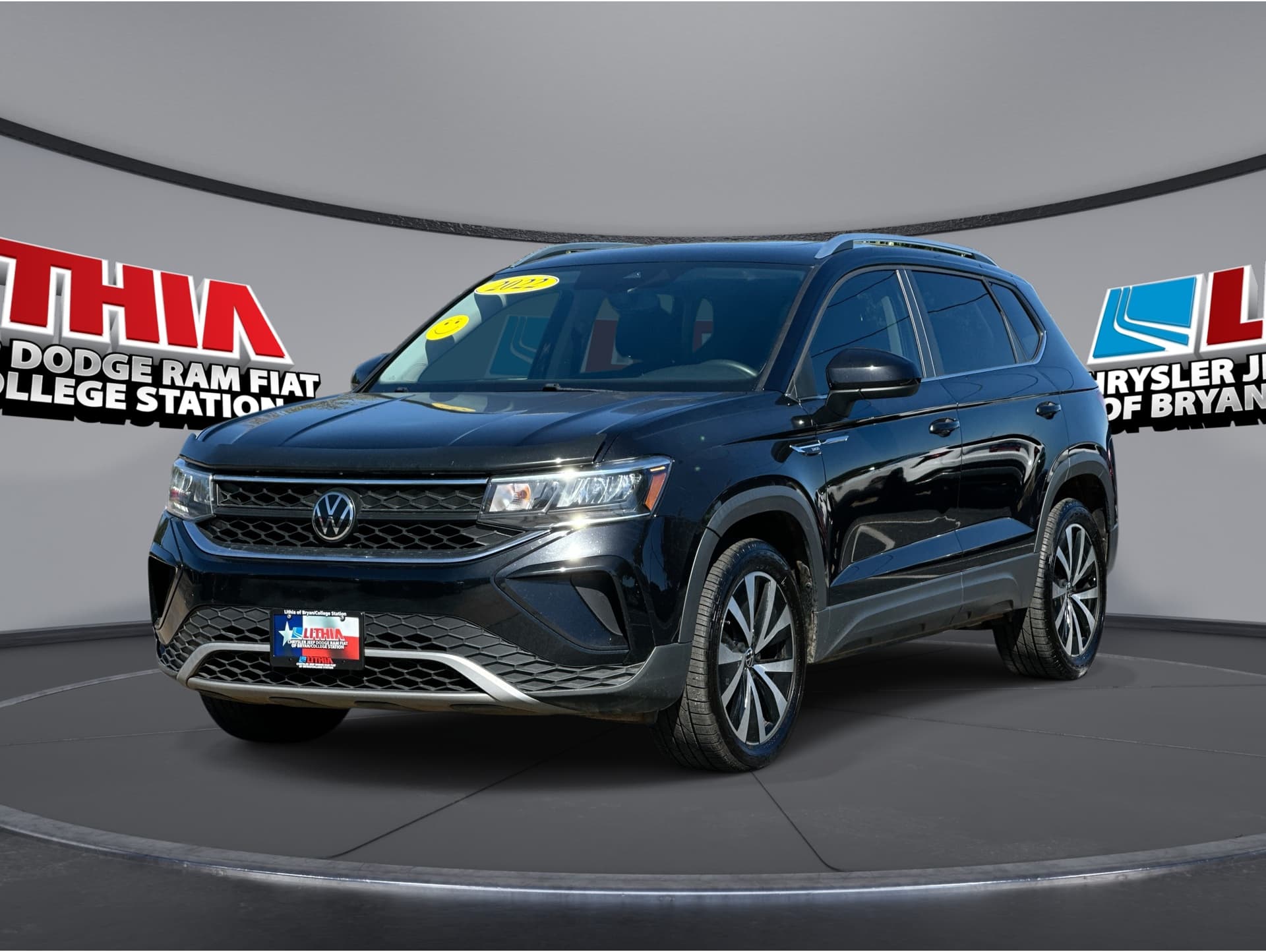 2022 Volkswagen Taos SE's photo