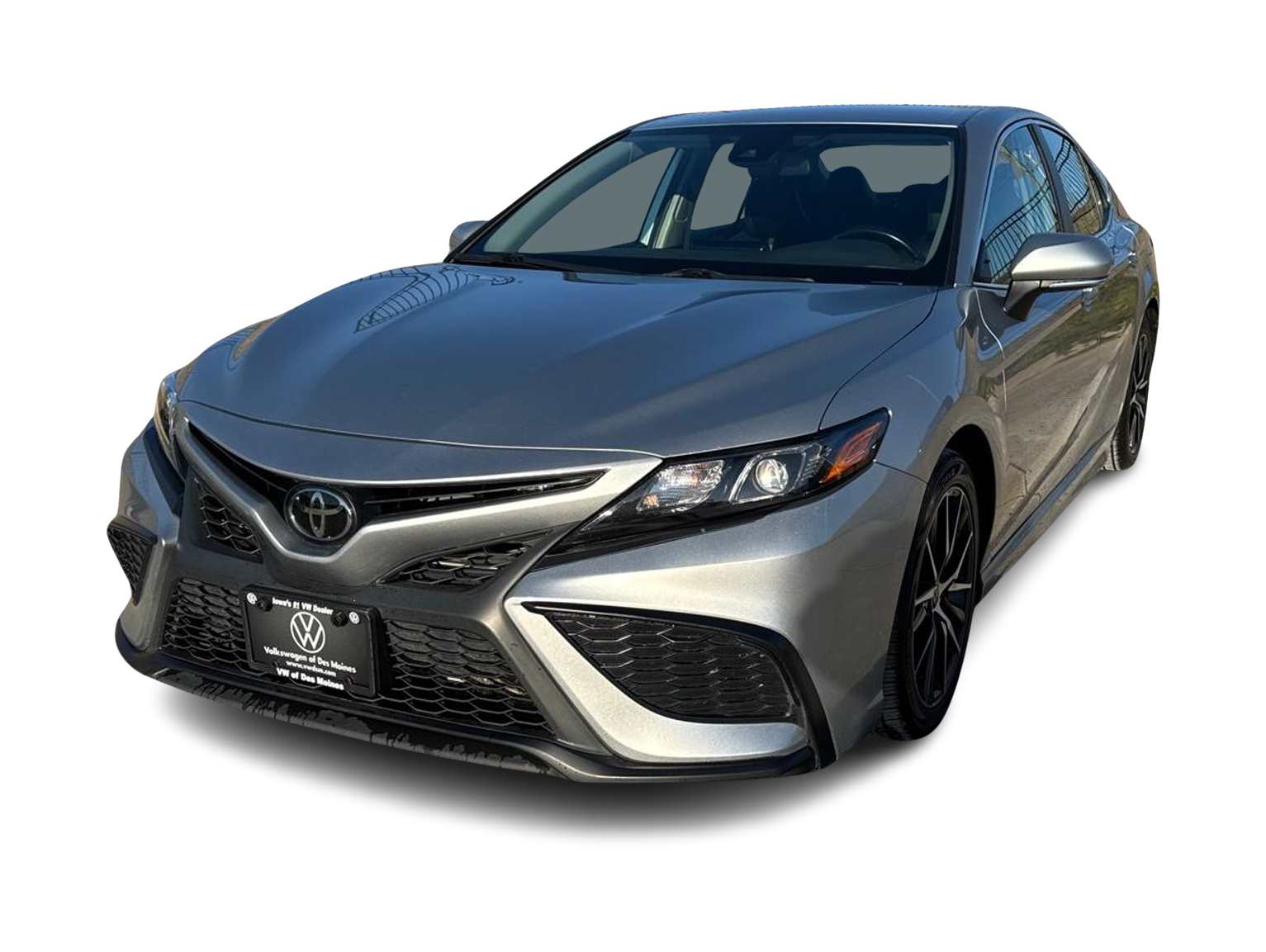 2022 Toyota Camry SE -
                Johnston, IA