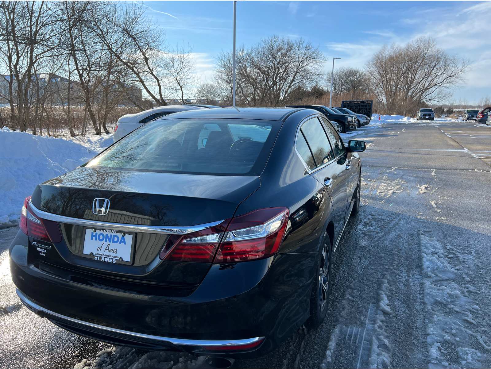 2017 Honda Accord LX's photo