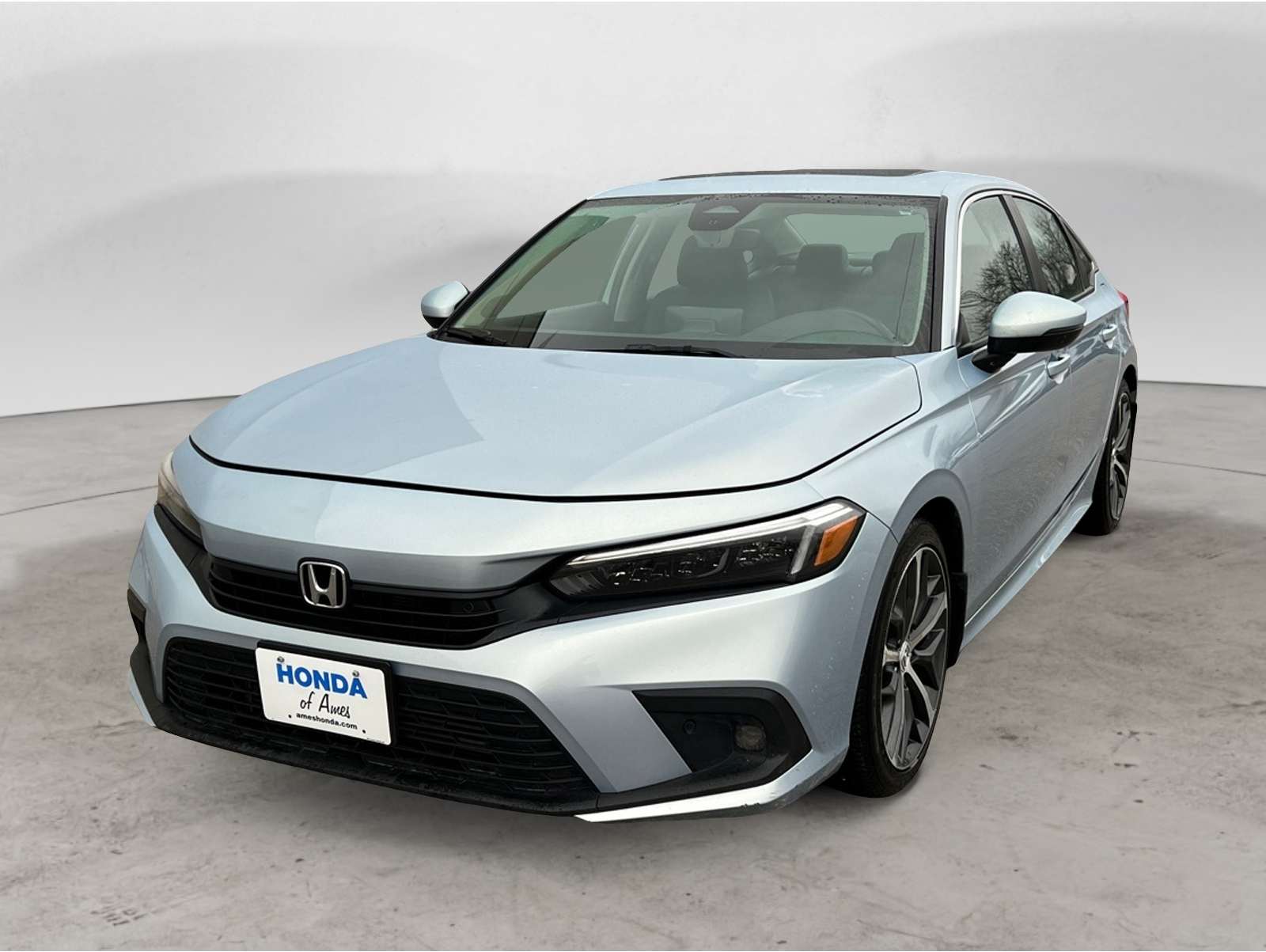 2022 Honda Civic Touring's photo