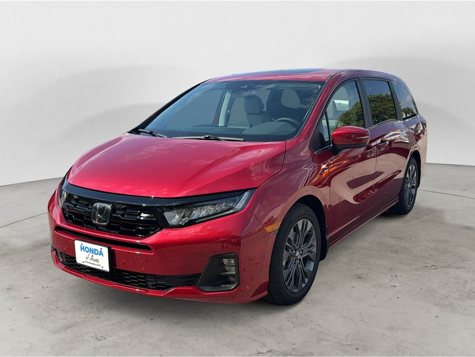2026 Honda Odyssey Touring's photo
