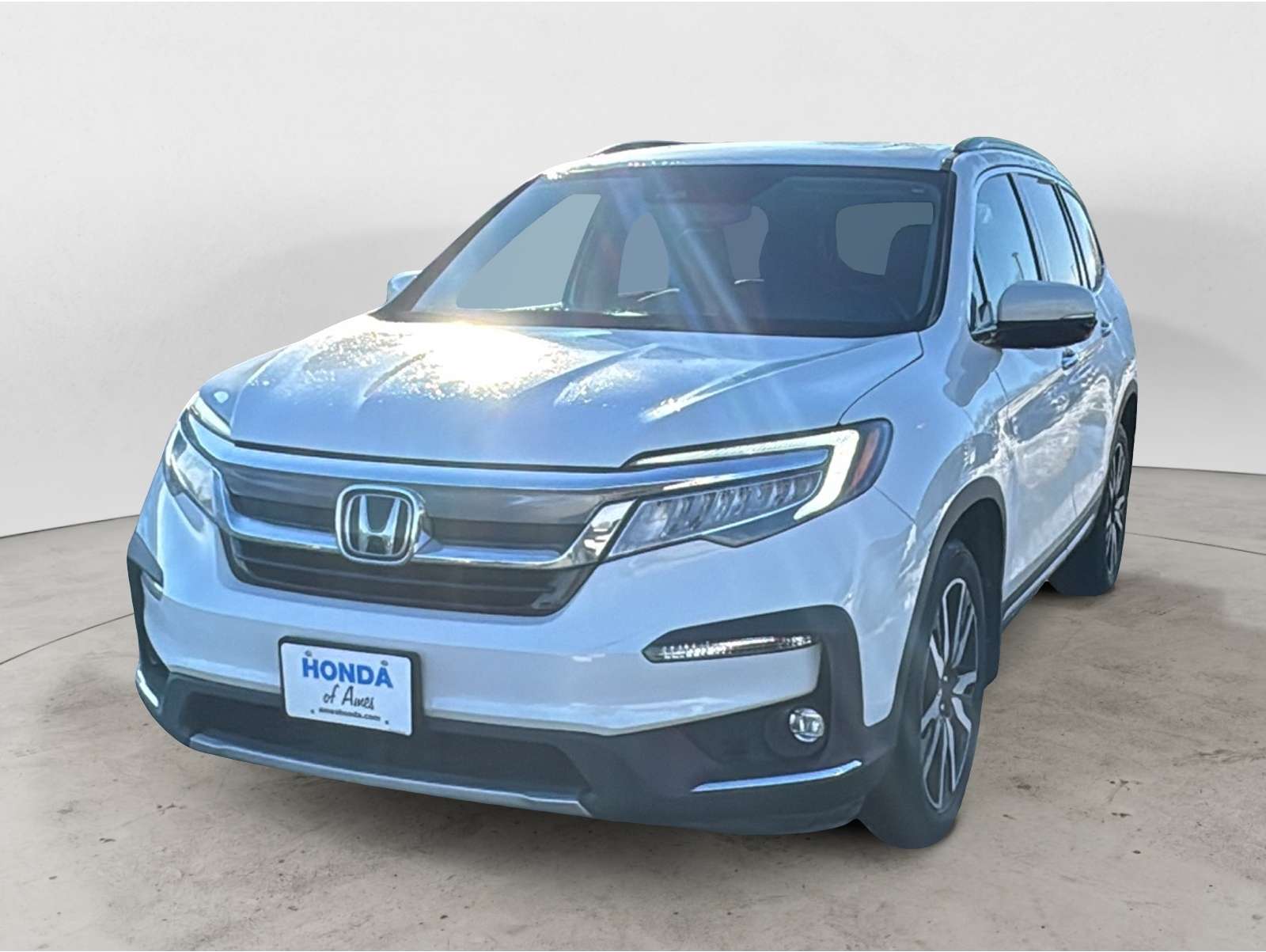 2022 Honda Pilot Elite's photo
