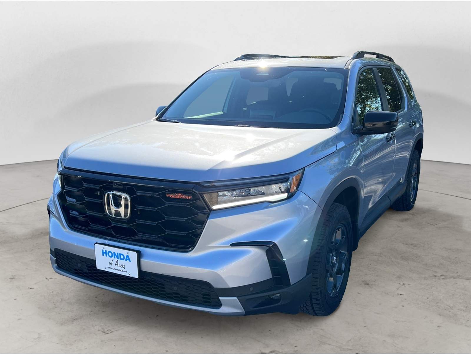 2025 Honda Pilot TrailSport's photo