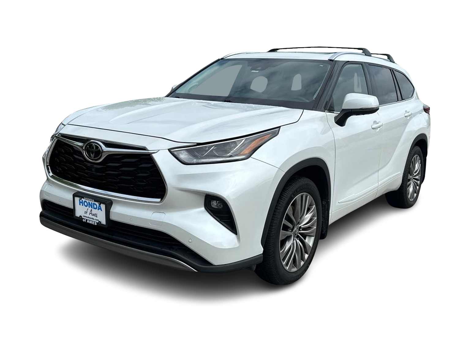 Thumbnail: 2022 Toyota Highlander - 1