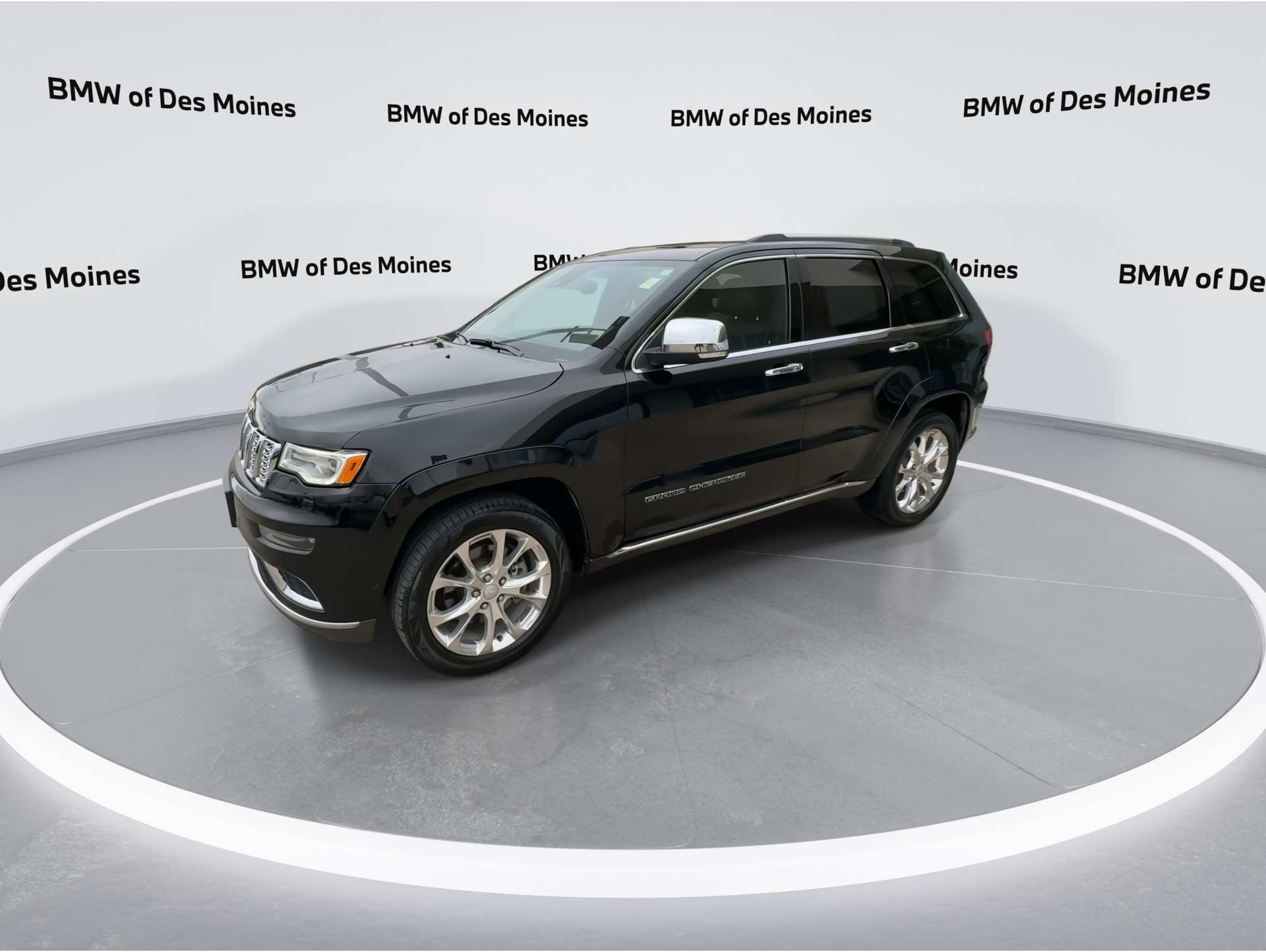 2019 Jeep Grand Cherokee Summit