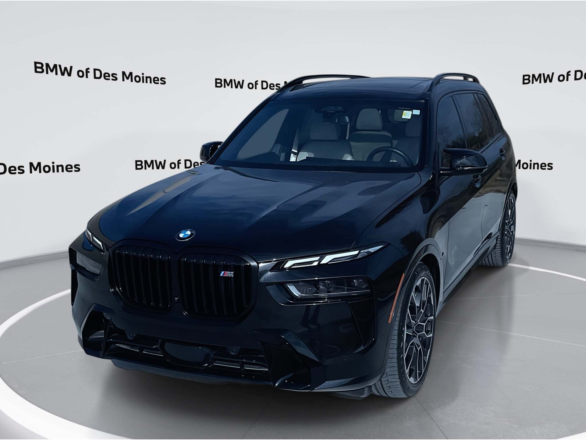 2025 BMW X7 M60i's photo