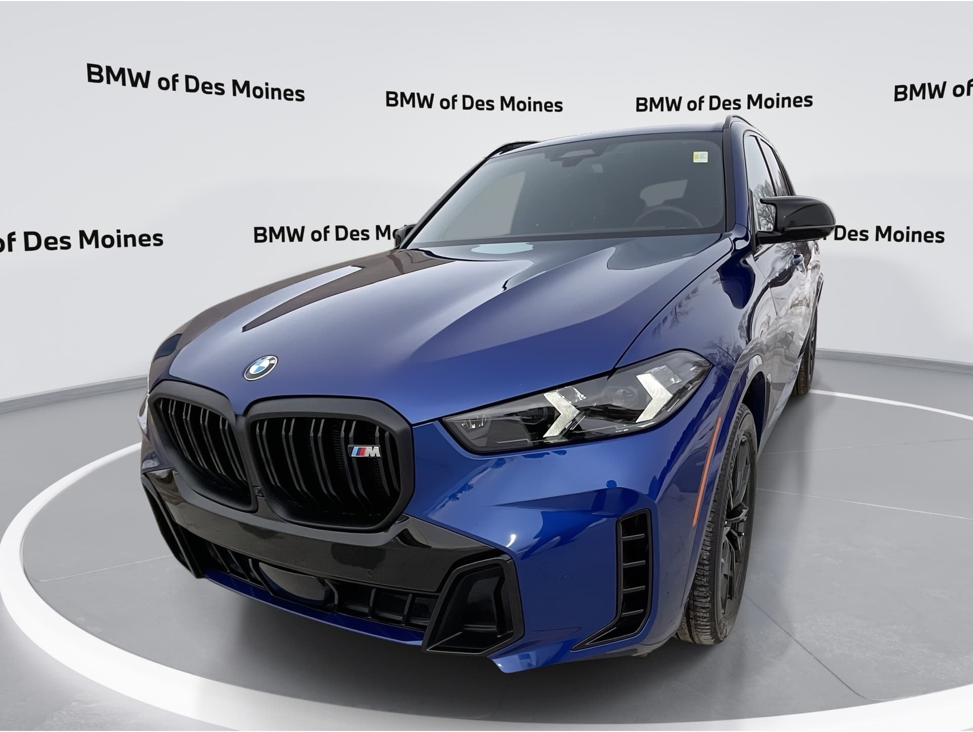 2025 BMW X5 M60i's photo