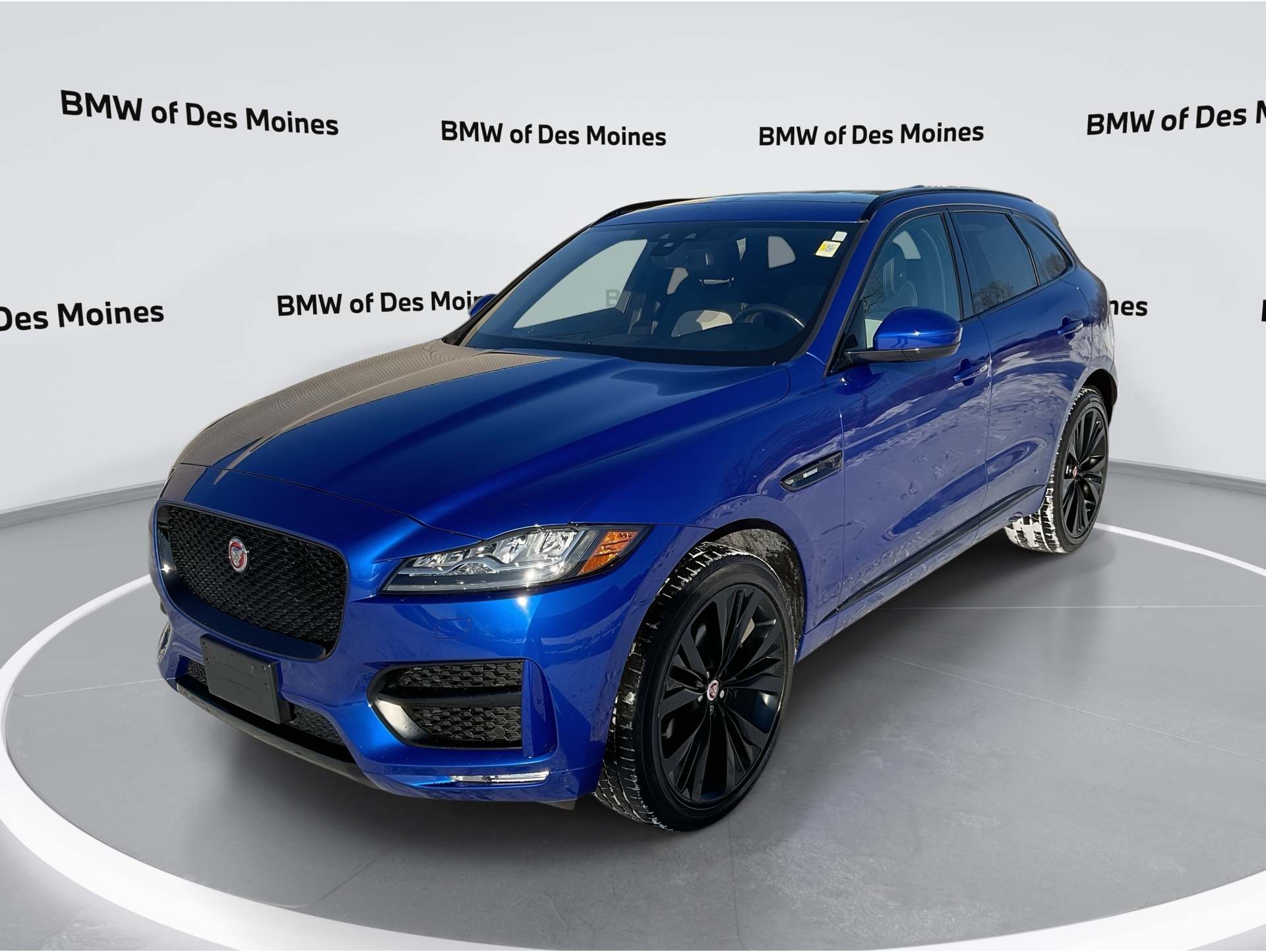 2018 Jaguar F-PACE R-Sport's photo