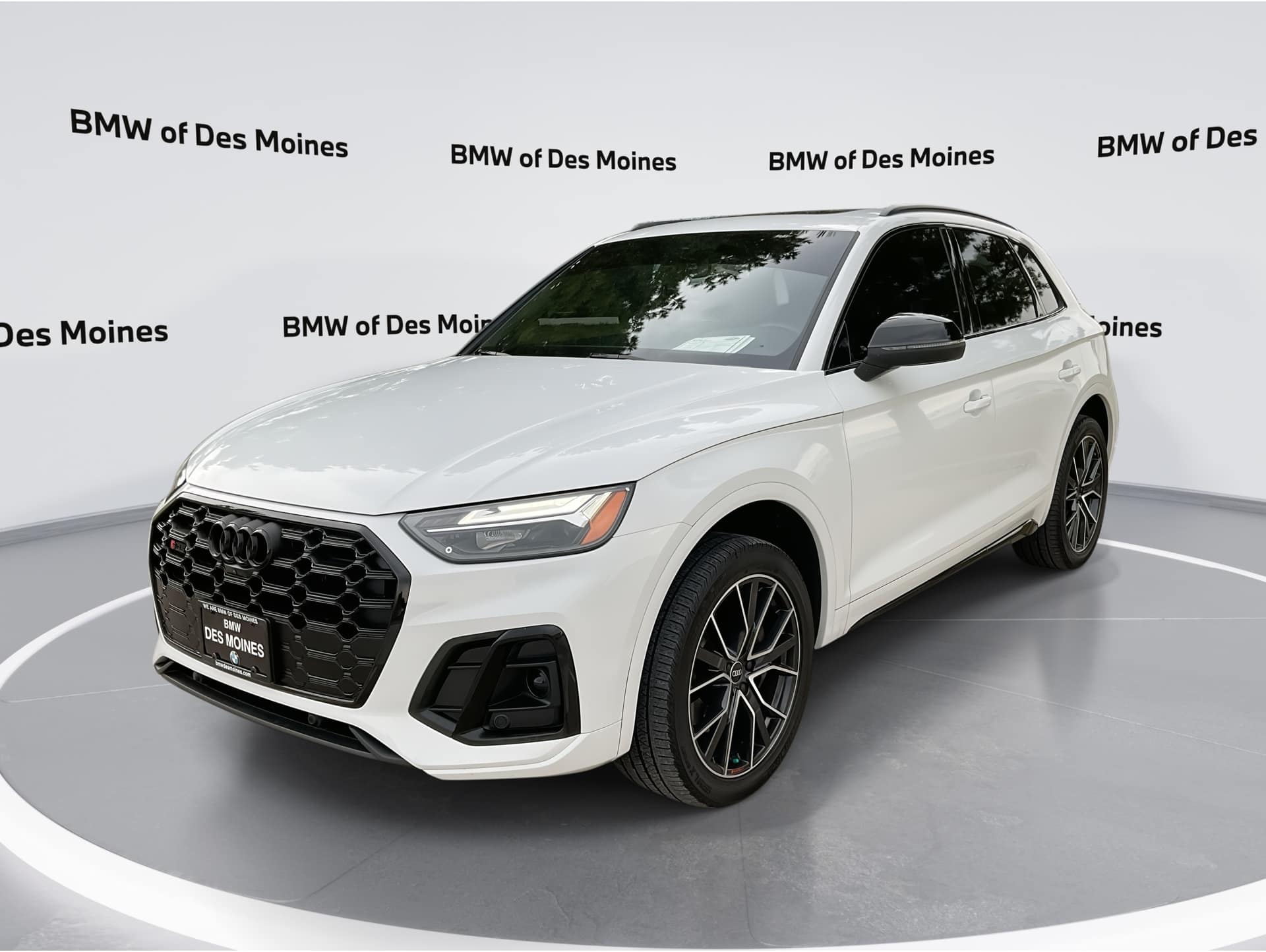 2024 Audi SQ5 Premium Plus's photo