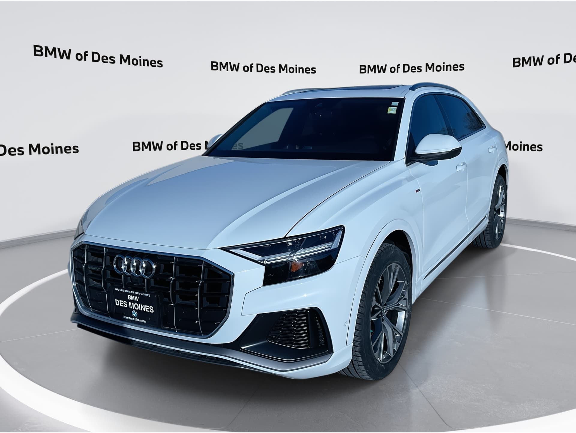 2021 Audi Q8 Premium Plus's photo