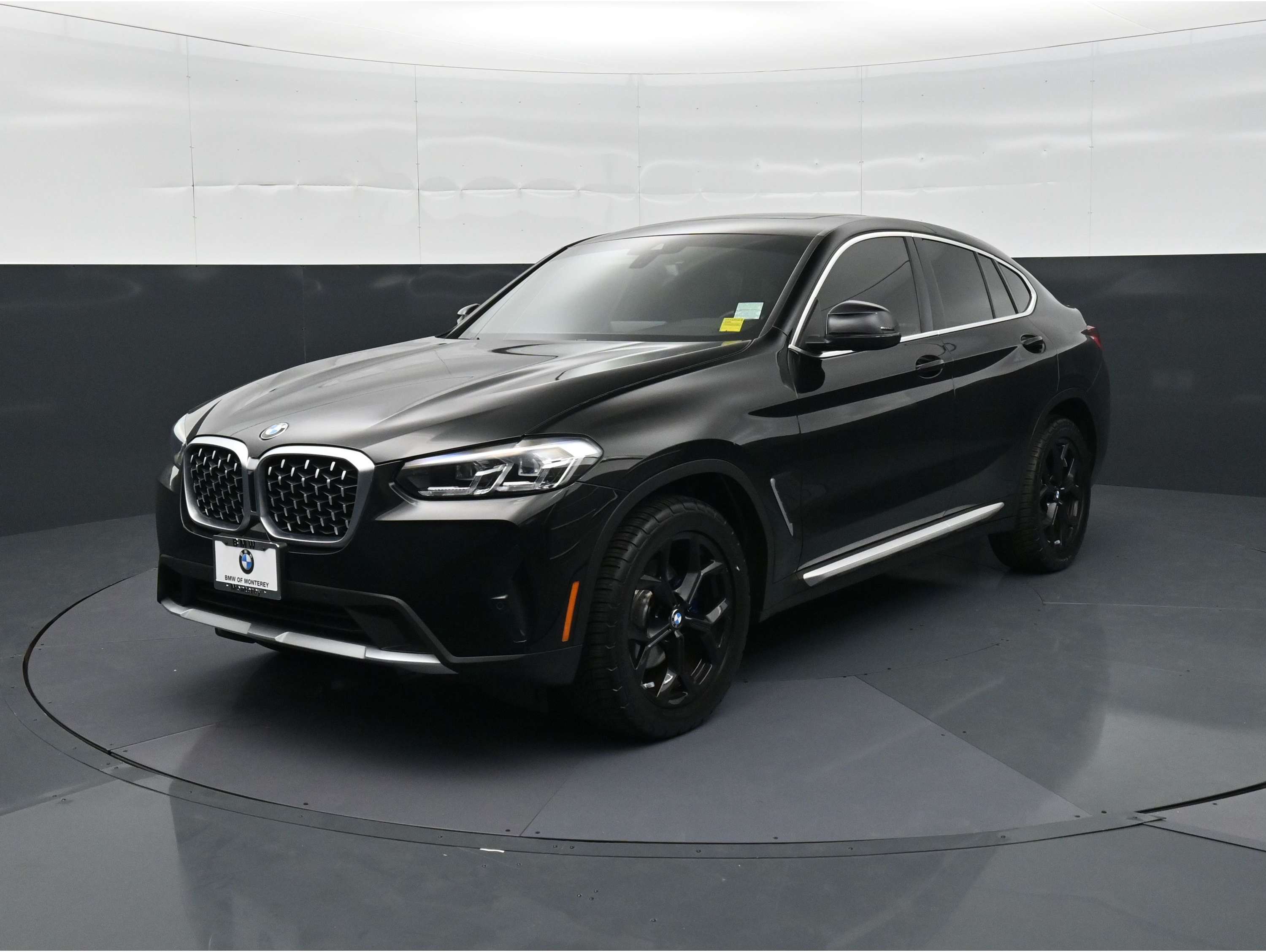 2022 BMW X4 30i