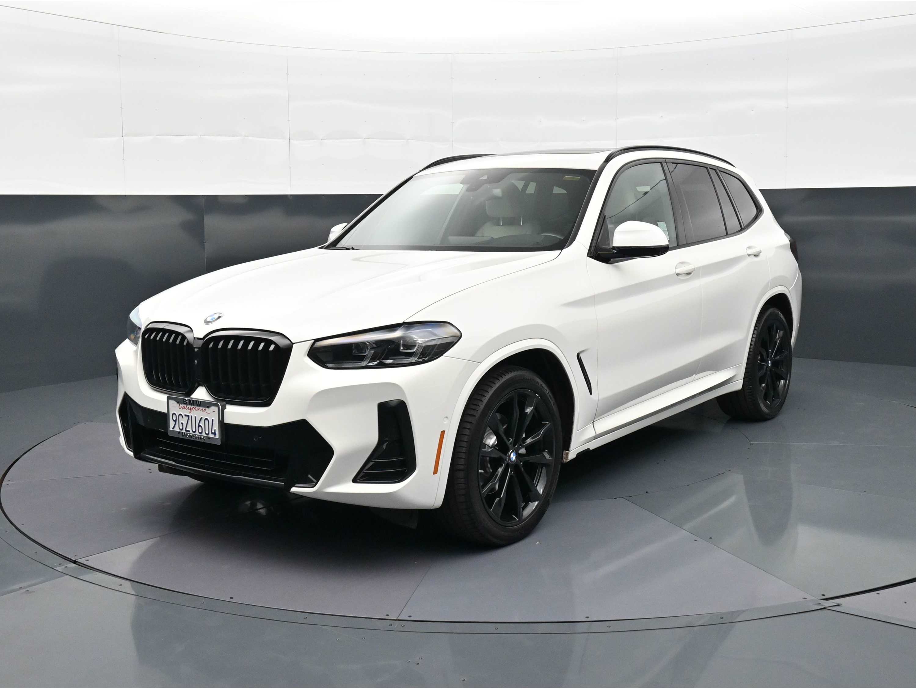 2023 BMW X3 30i