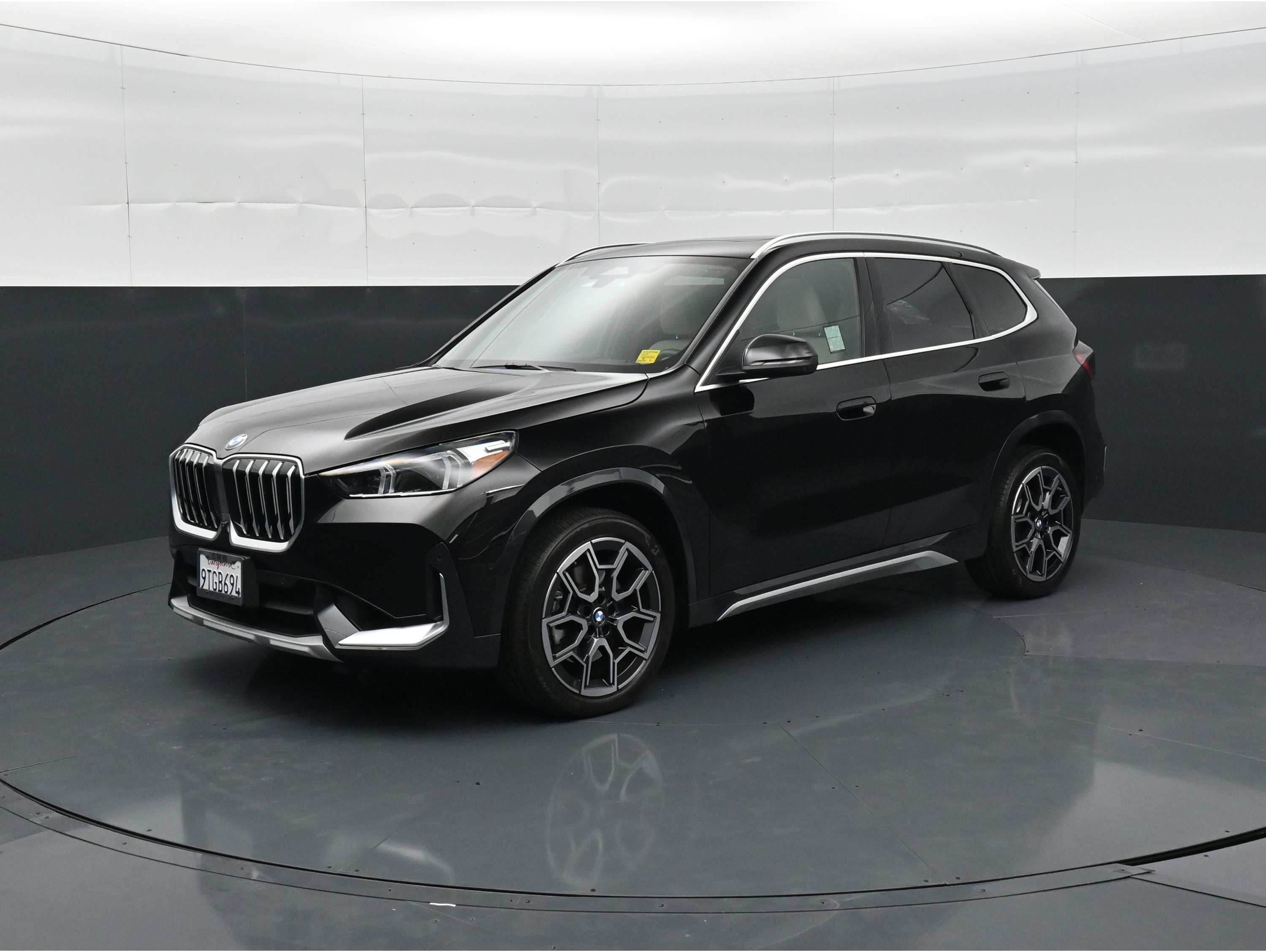 2025 BMW X1 28i