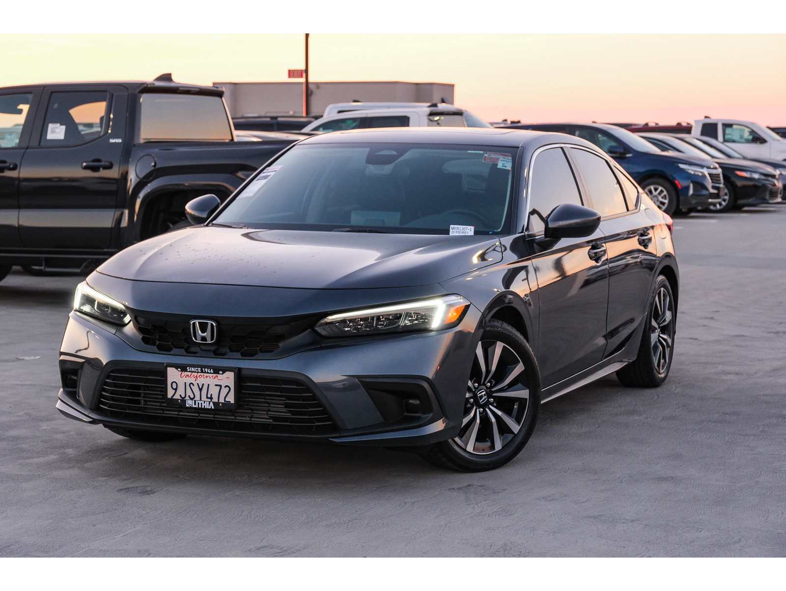 2024 Honda Civic Hatchback EX-L's photo